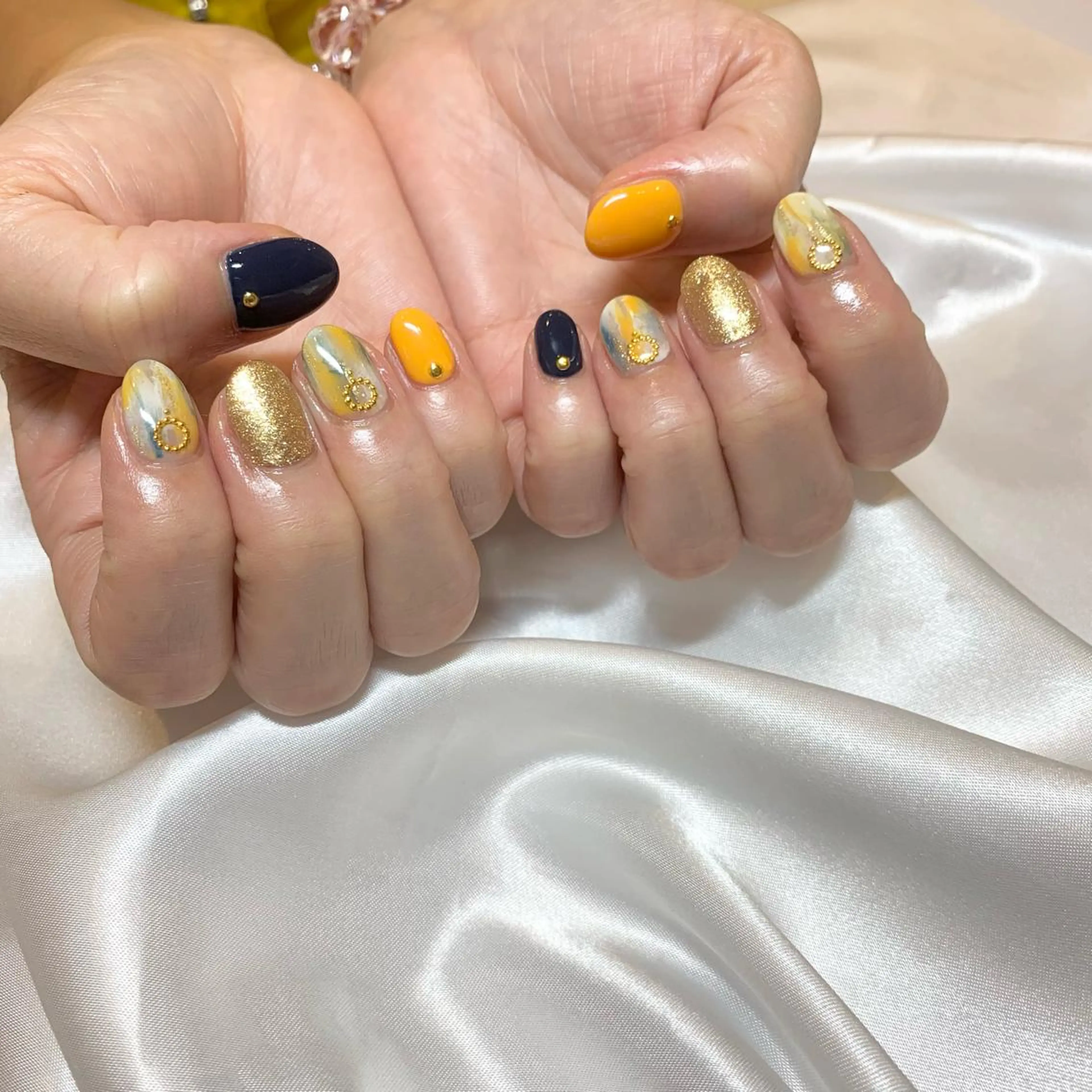 ネイル ニュアンスネイル ショートネイル ハンドネイル ui nailのネイルデザイン