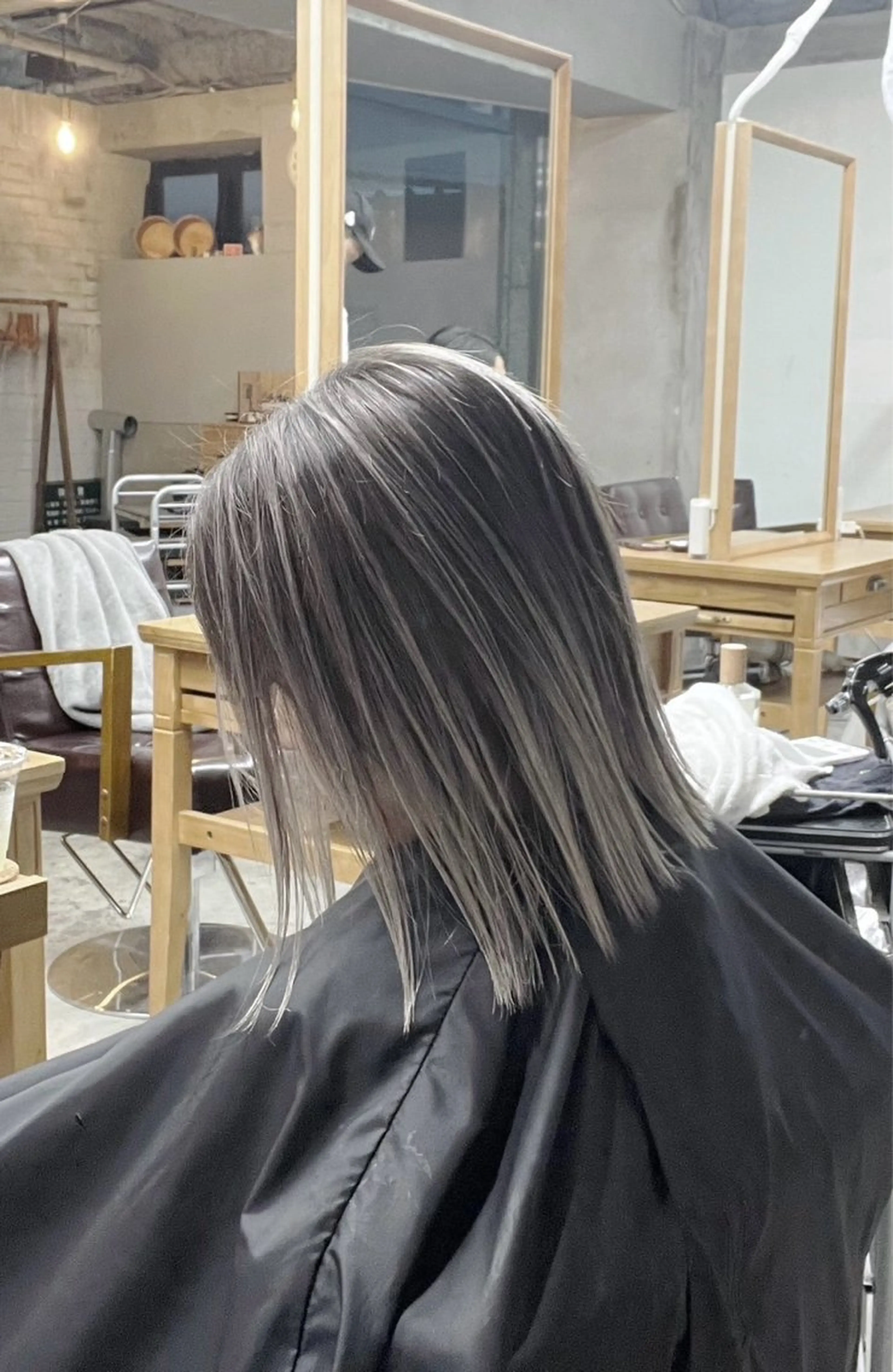 ミディアム カラー バレイヤージュ レイヤーカット ヘアカラー トリートメント ROBIN所属・指名数No.1 /NAOYAのヘアスタイル