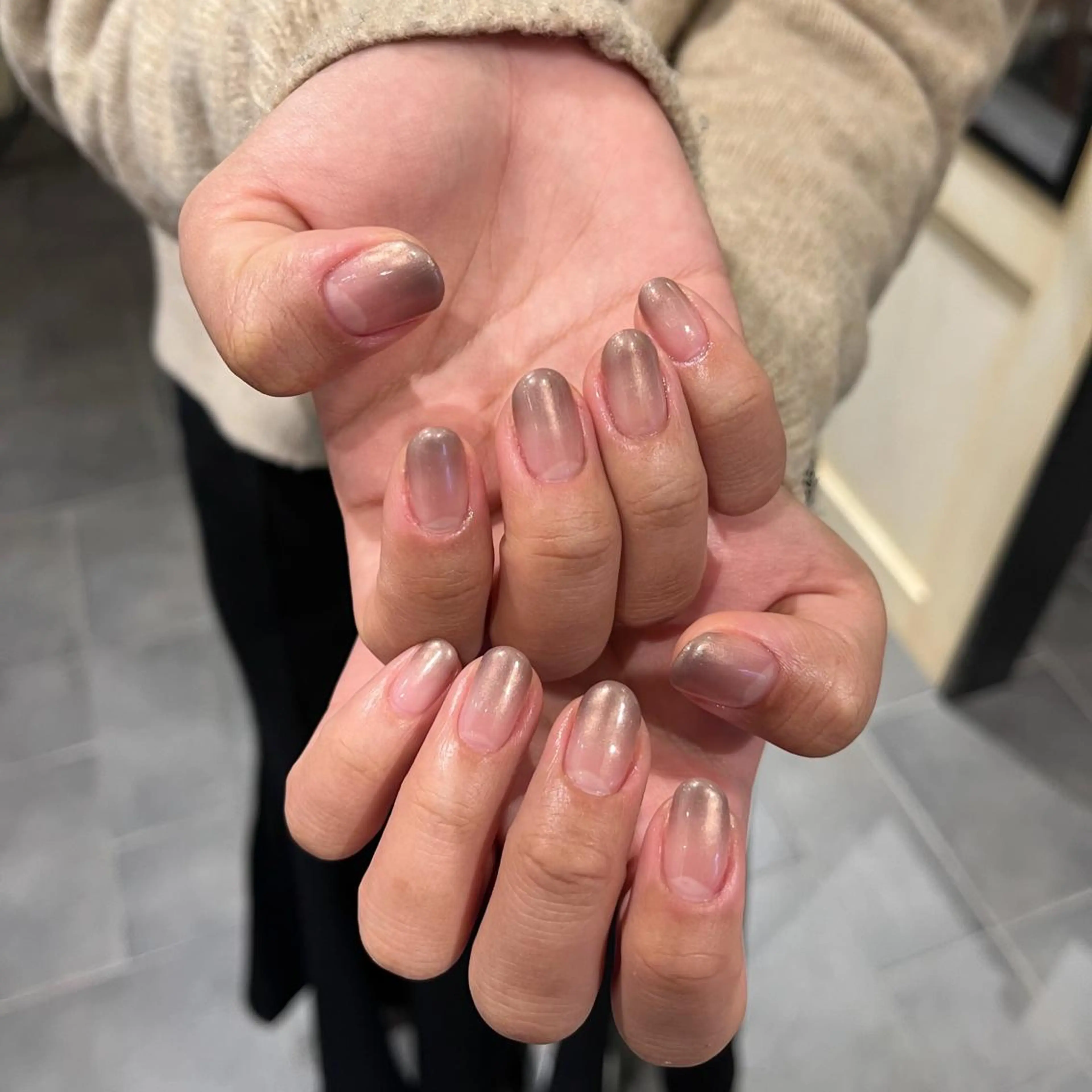 ネイル ジェルネイル グラデーション パラジェル 鈴木 里奈のネイルデザイン