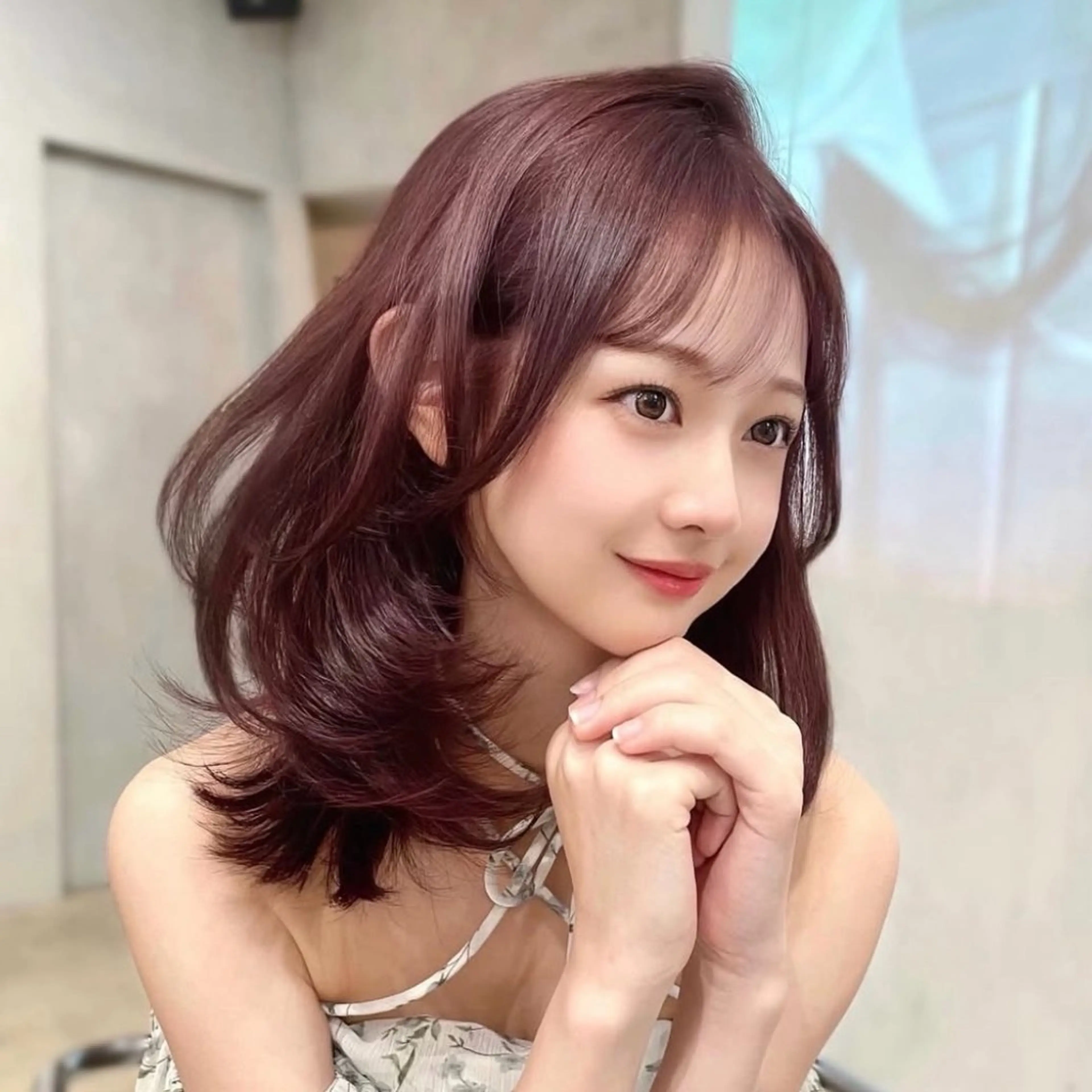 ミディアム カラー ミディアムレイヤー ブリーチ ケアカラー ラベンダーカラー ラベンダーピンク モテ韓国ヘア/ レイヤー🤍RIKAのヘアスタイル