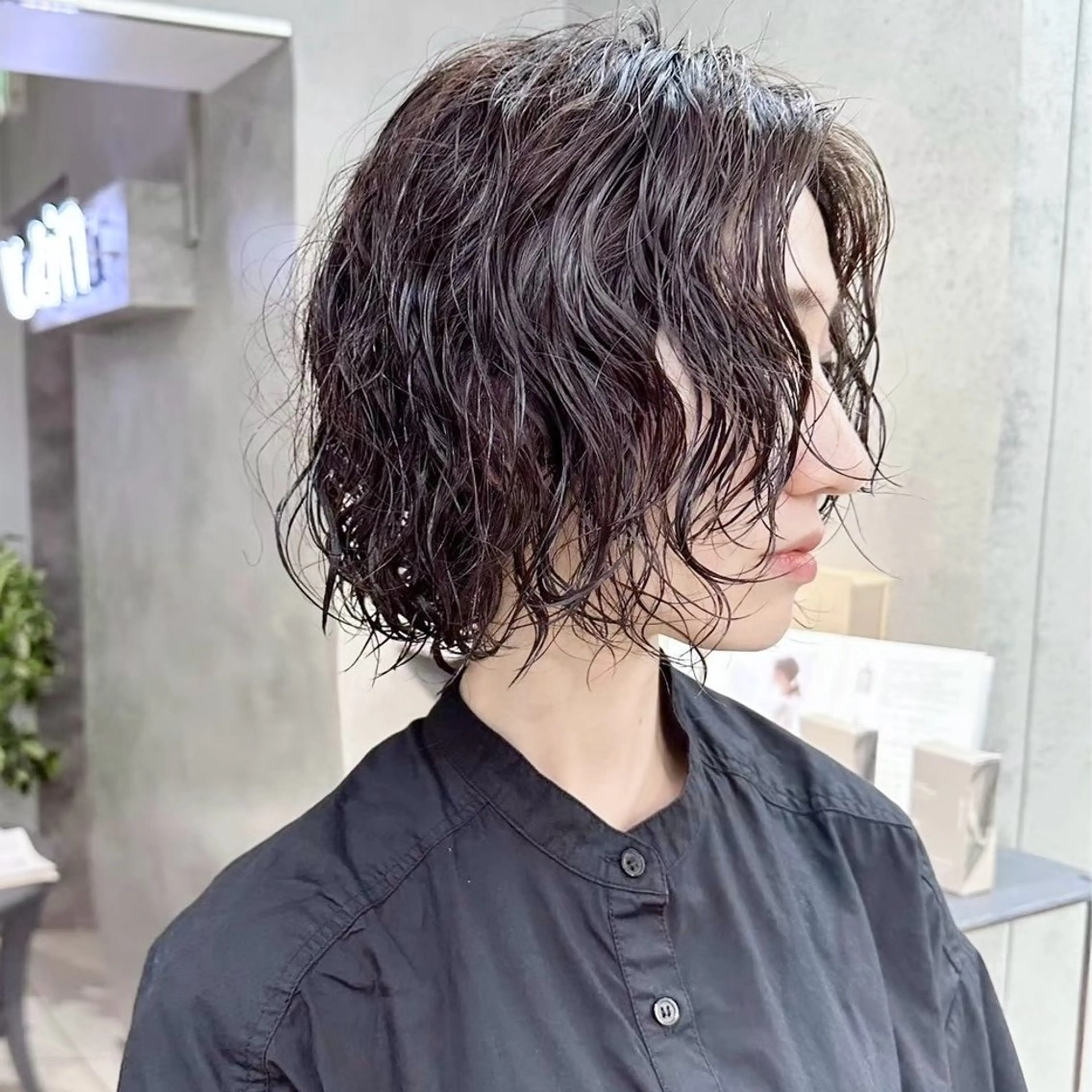 ショート パーマ カット パーマ 透け感カラー 🌱いわさきのヘアスタイル