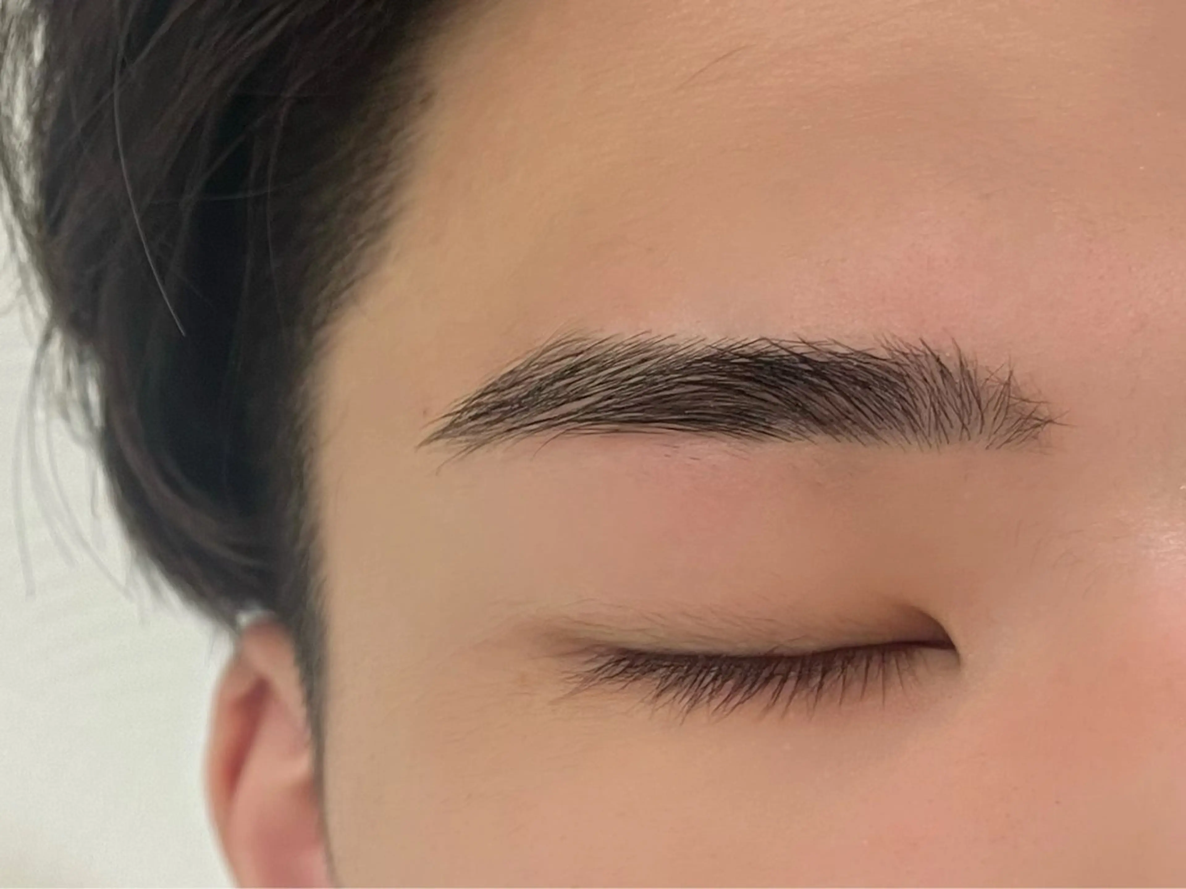 🚹メンズ眉毛スタイリング【アイブロウWAX】平塚駅の写真