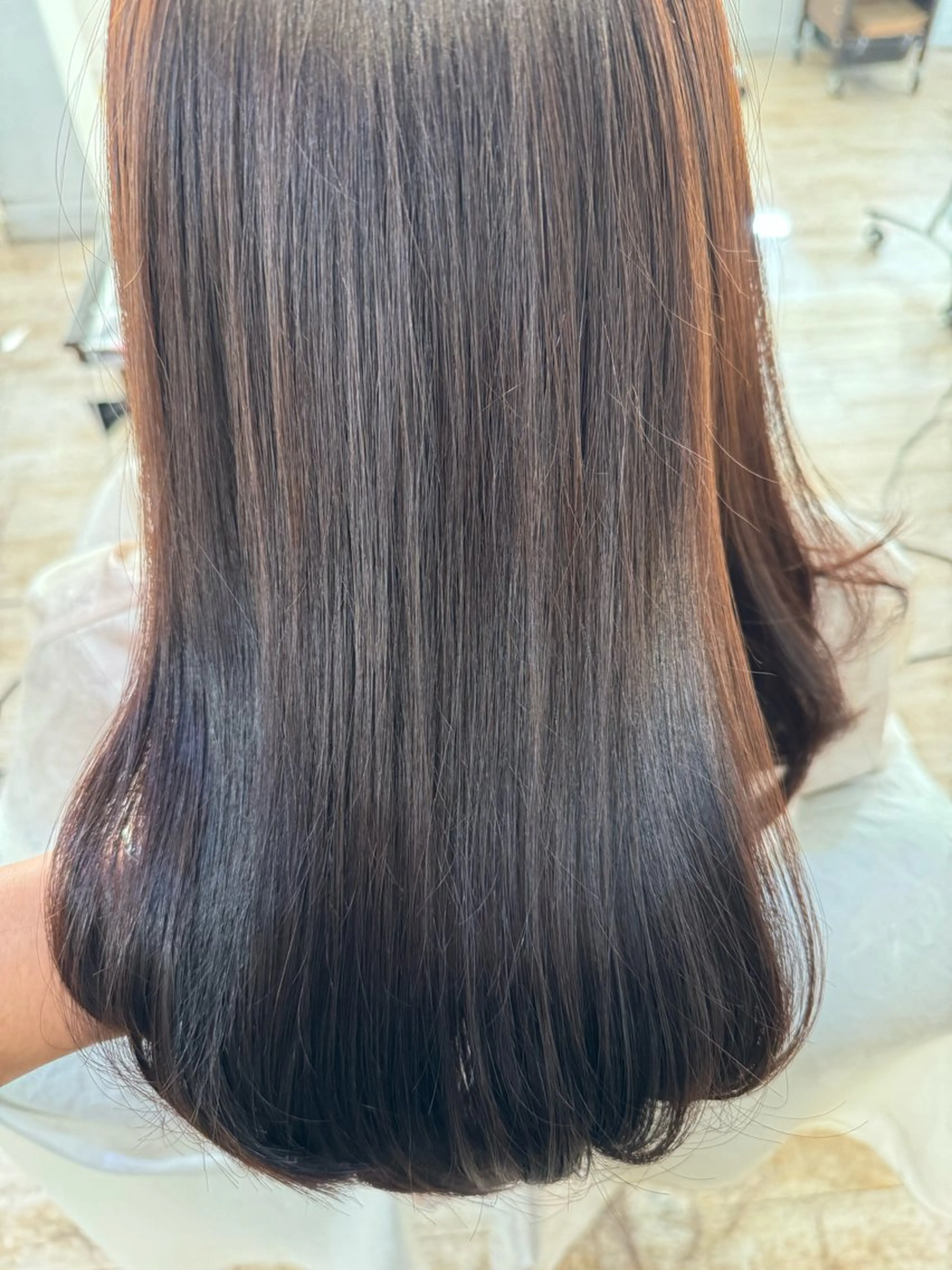 ロング ピンクブラウン ヘアカラー トリートメント レイヤーカット 中屋光貴のヘアスタイル