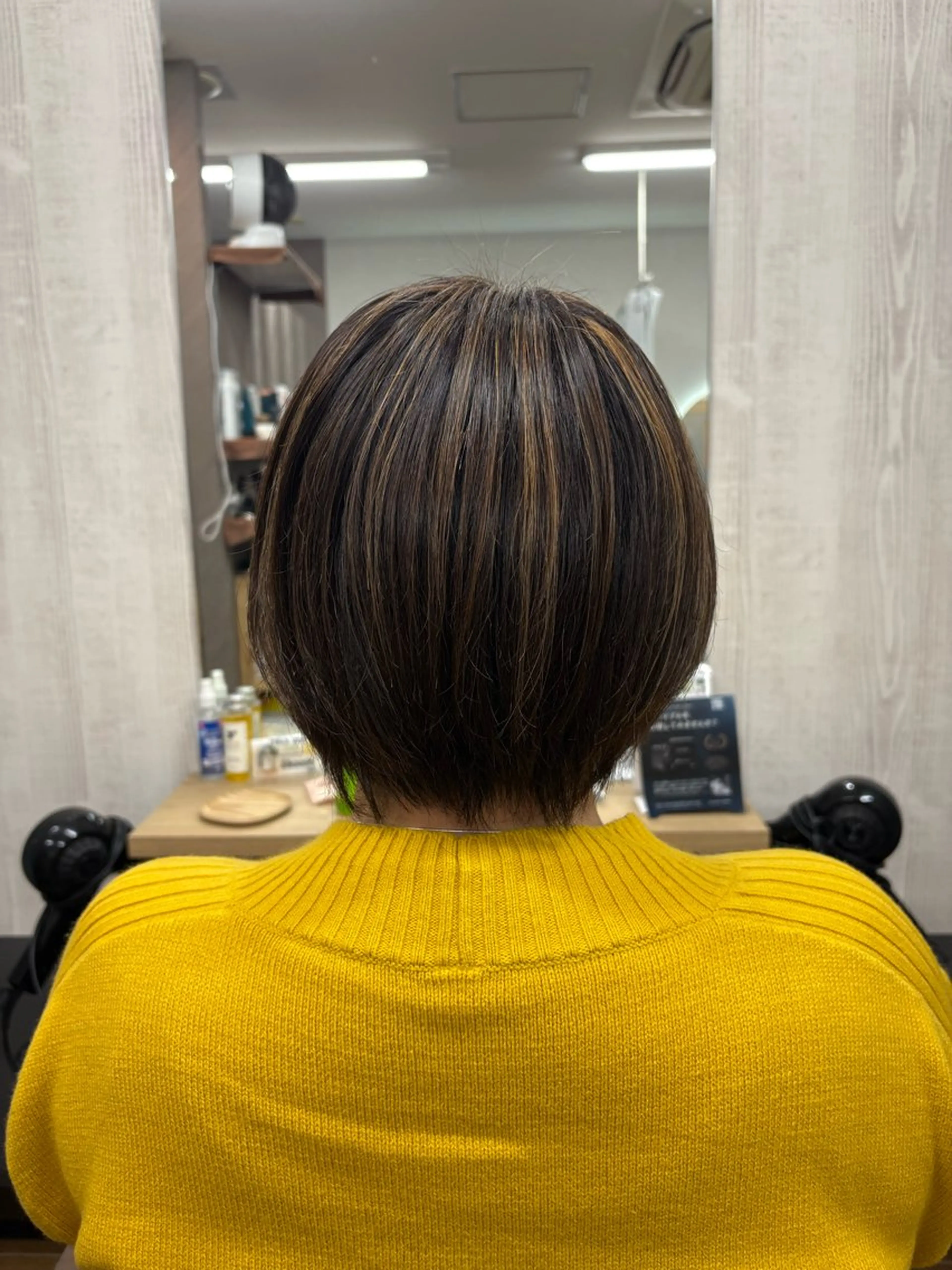 ショート カラー ブリーチ ハイライトカラー ハイライト カット ヘアカラー TELA HAIR 稲毛店　千尋のヘアスタイル