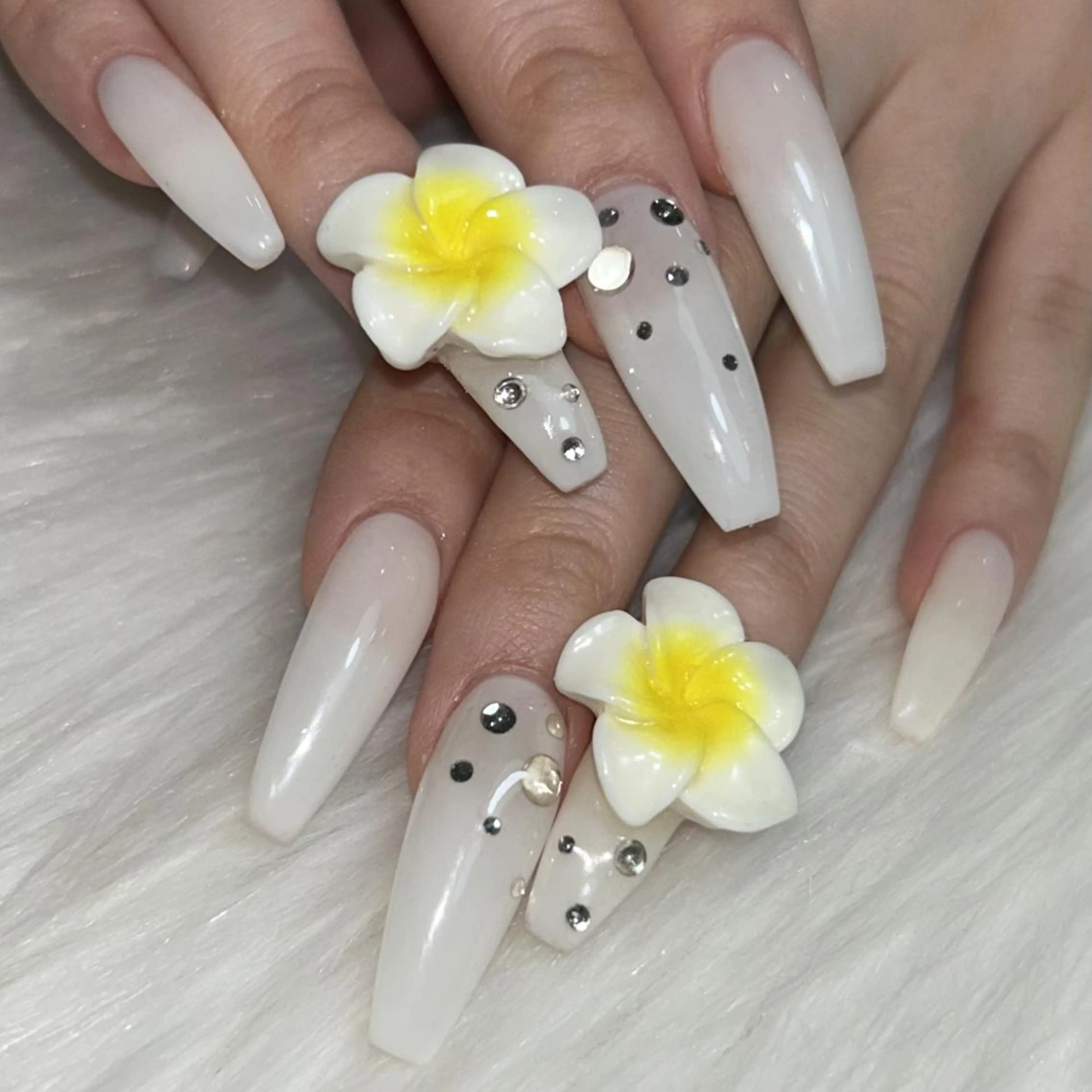 ネイル nailist 羽藍のネイルデザイン