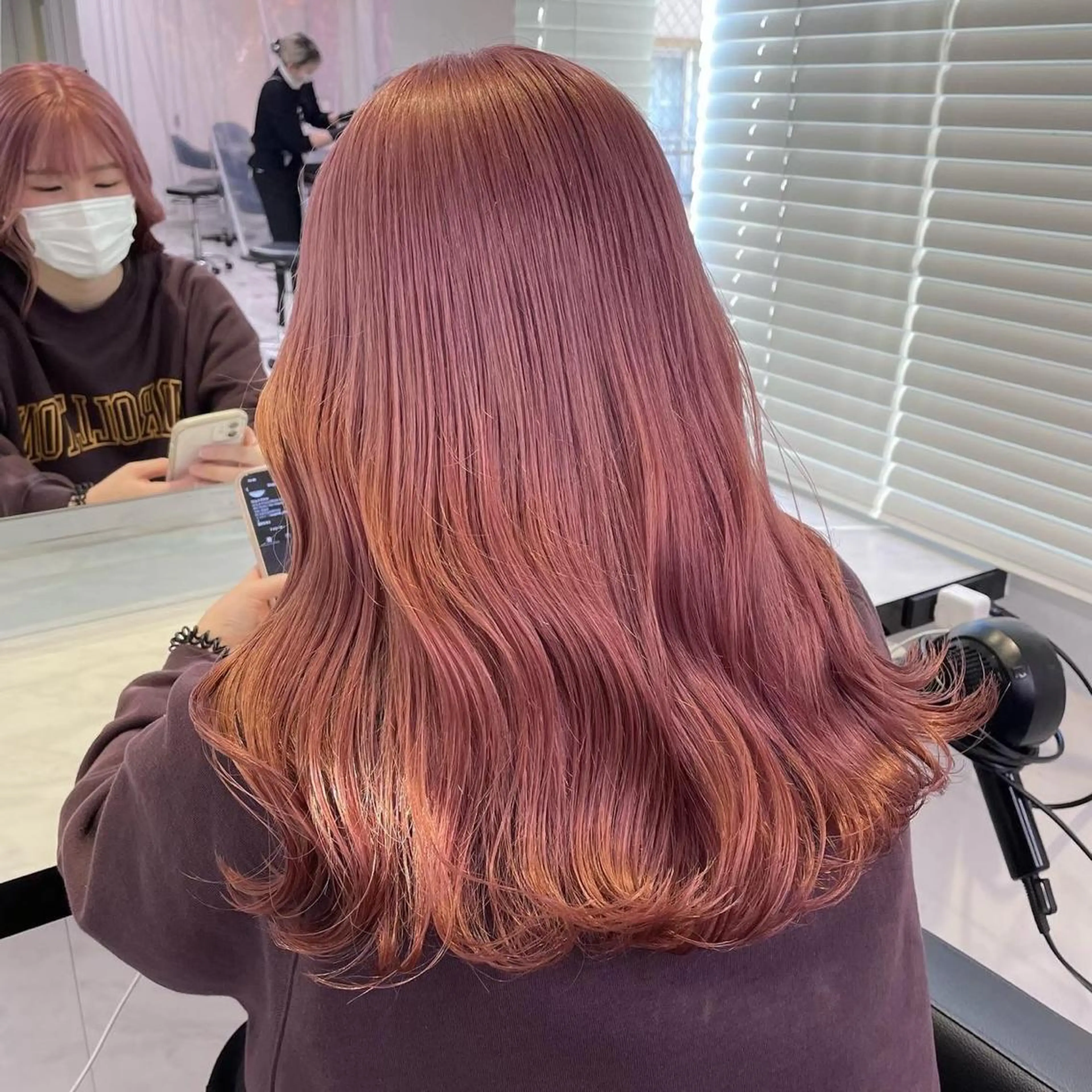 カラー ケアブリーチ 韓国レイヤーKYONのヘアスタイル