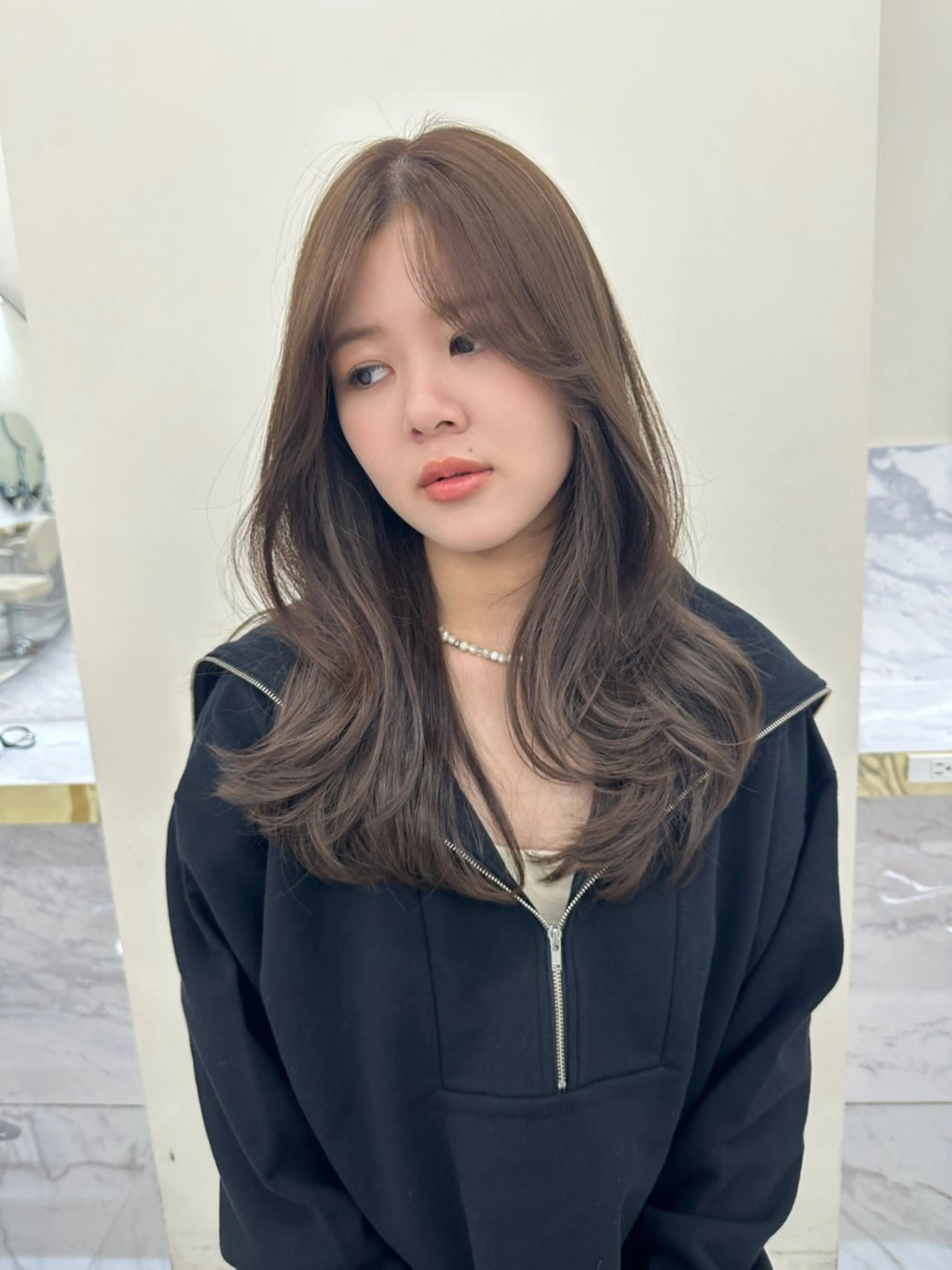 セミロング カット ヘアカラー トリートメント 似合わせ顔まわりカッ ト🩶瀧本美咲のヘアスタイル