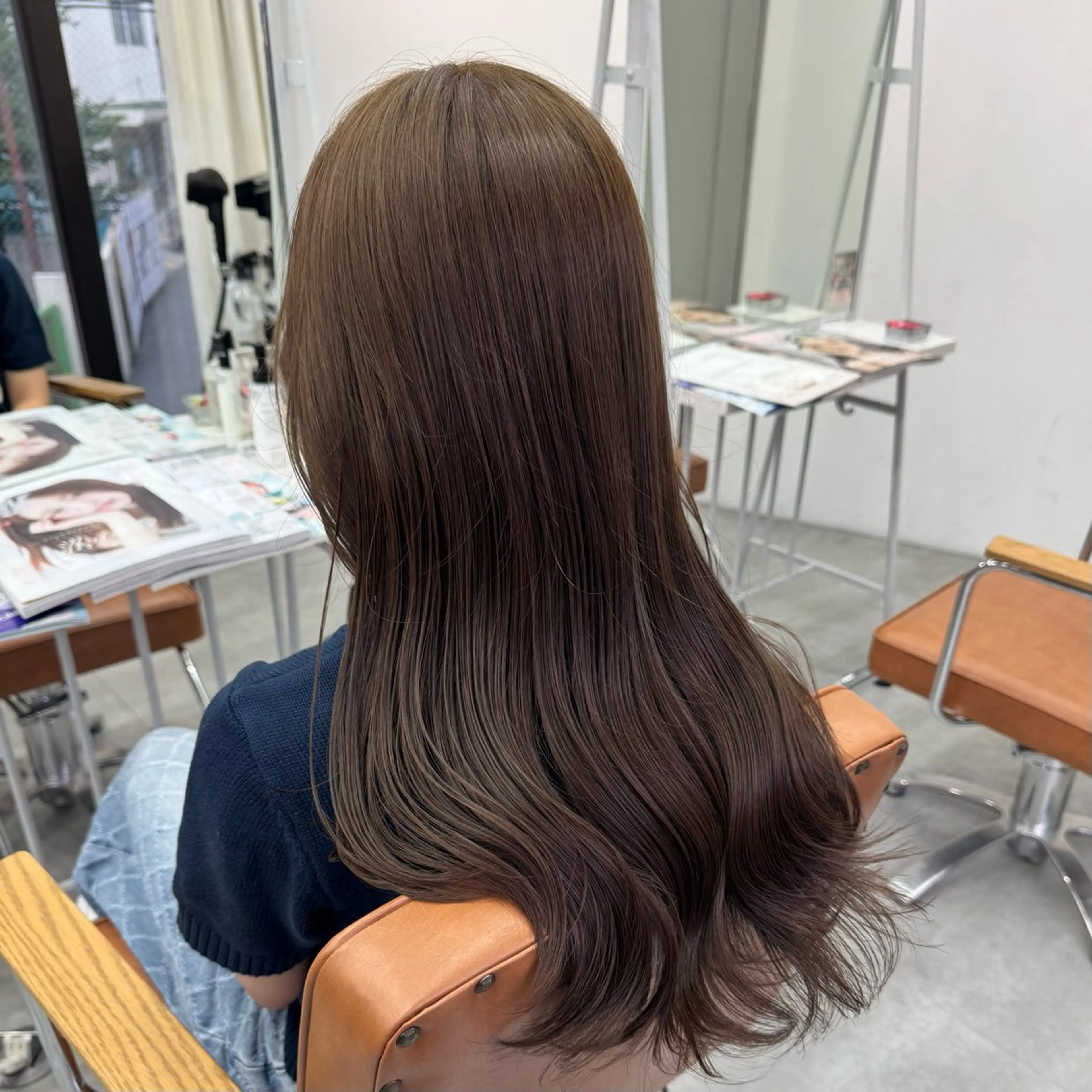 ロング カラー ヘアアレンジ ヘアカラー ブリーチなしカラー /ベージュ/安形翔のヘアスタイル