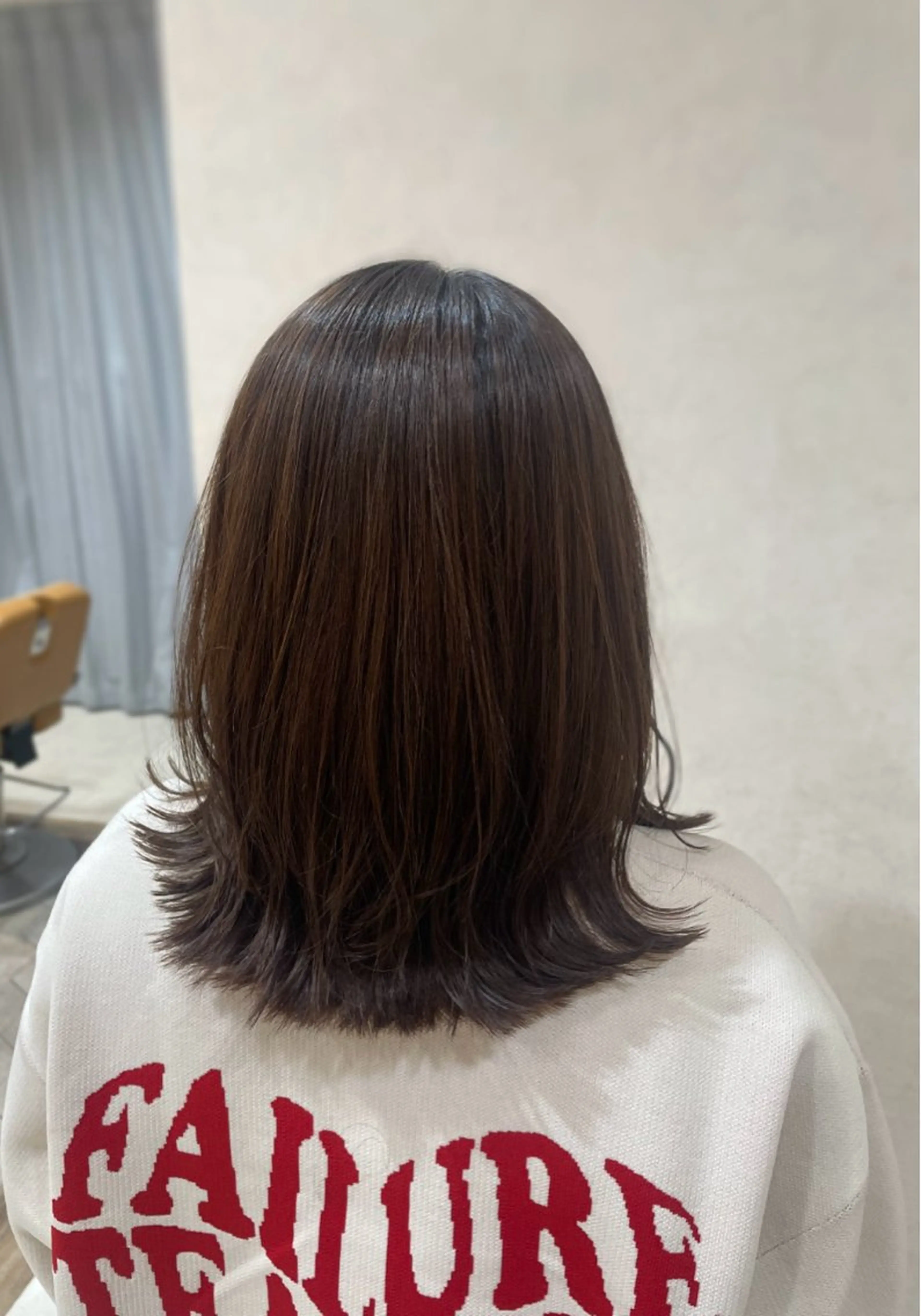 ミディアム ラッシュ所属・松岡 音羽のヘアスタイル