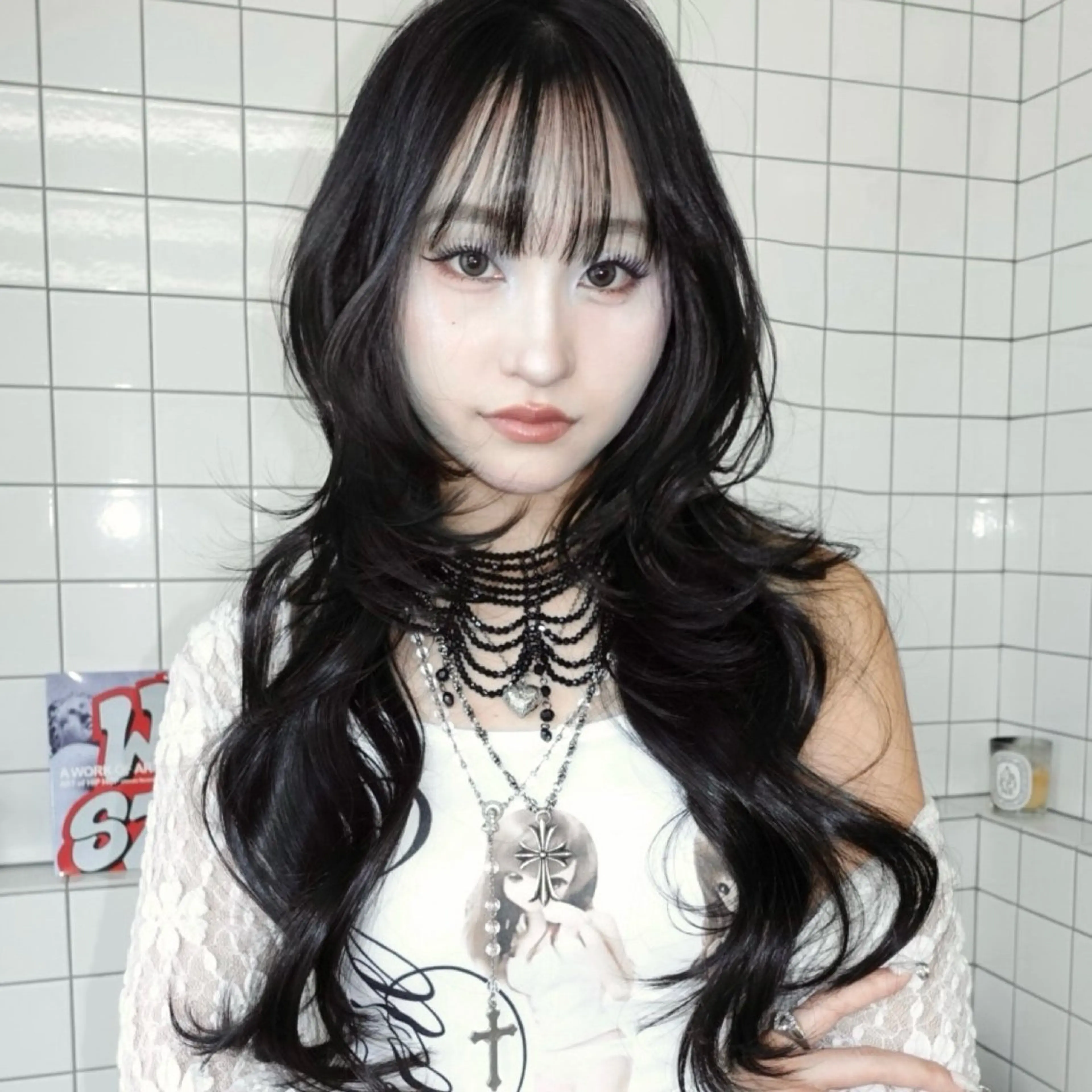 セミロング ハッシュカット ハイレイヤー レイヤーカット 似合わせカット レイヤーカットのヘアスタイル