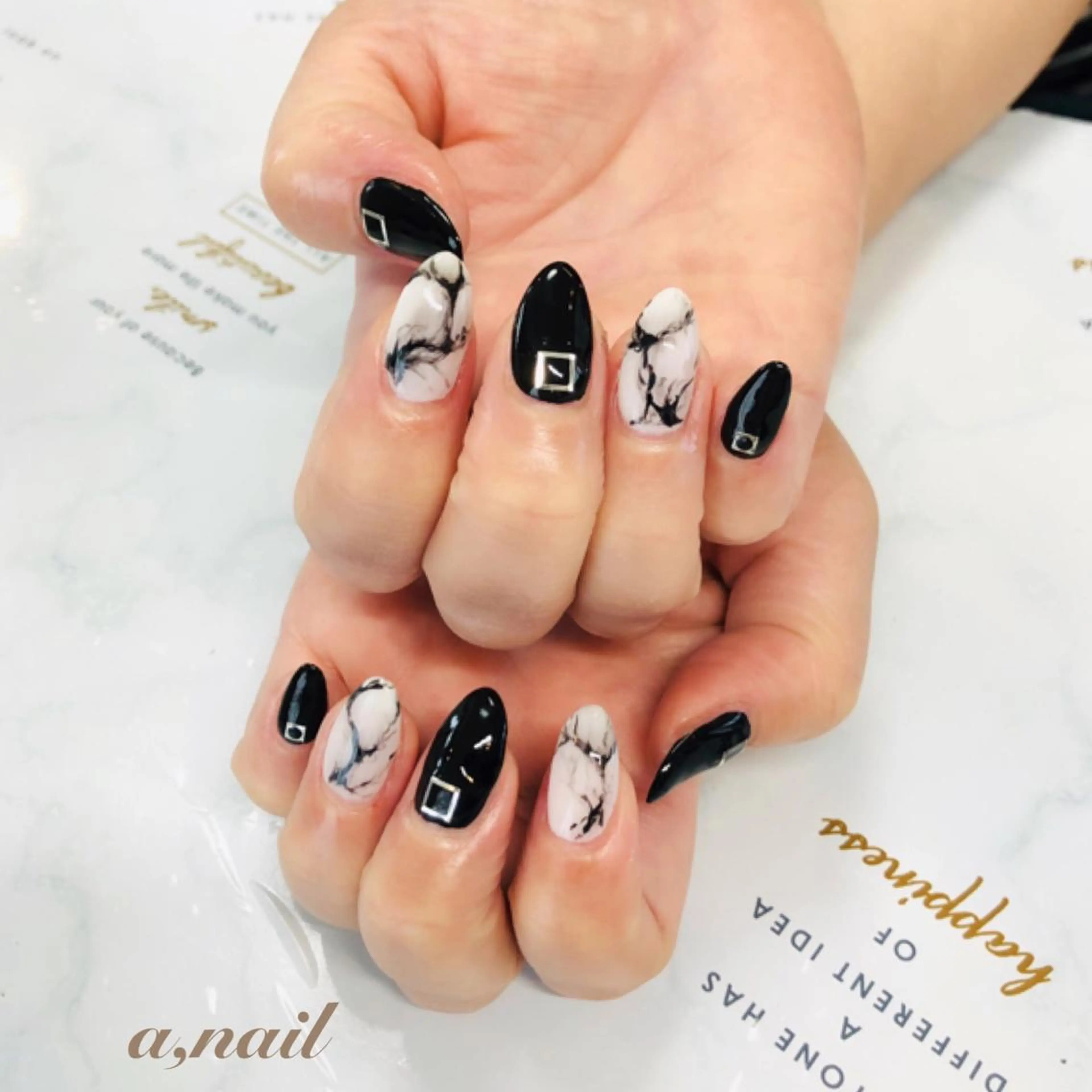 ネイル フットネイル ジェルネイル グラデーション ラメ(グリッター) ラメグラデーション ハンドネイル ネイルサロン エーネイルのネイルデザイン