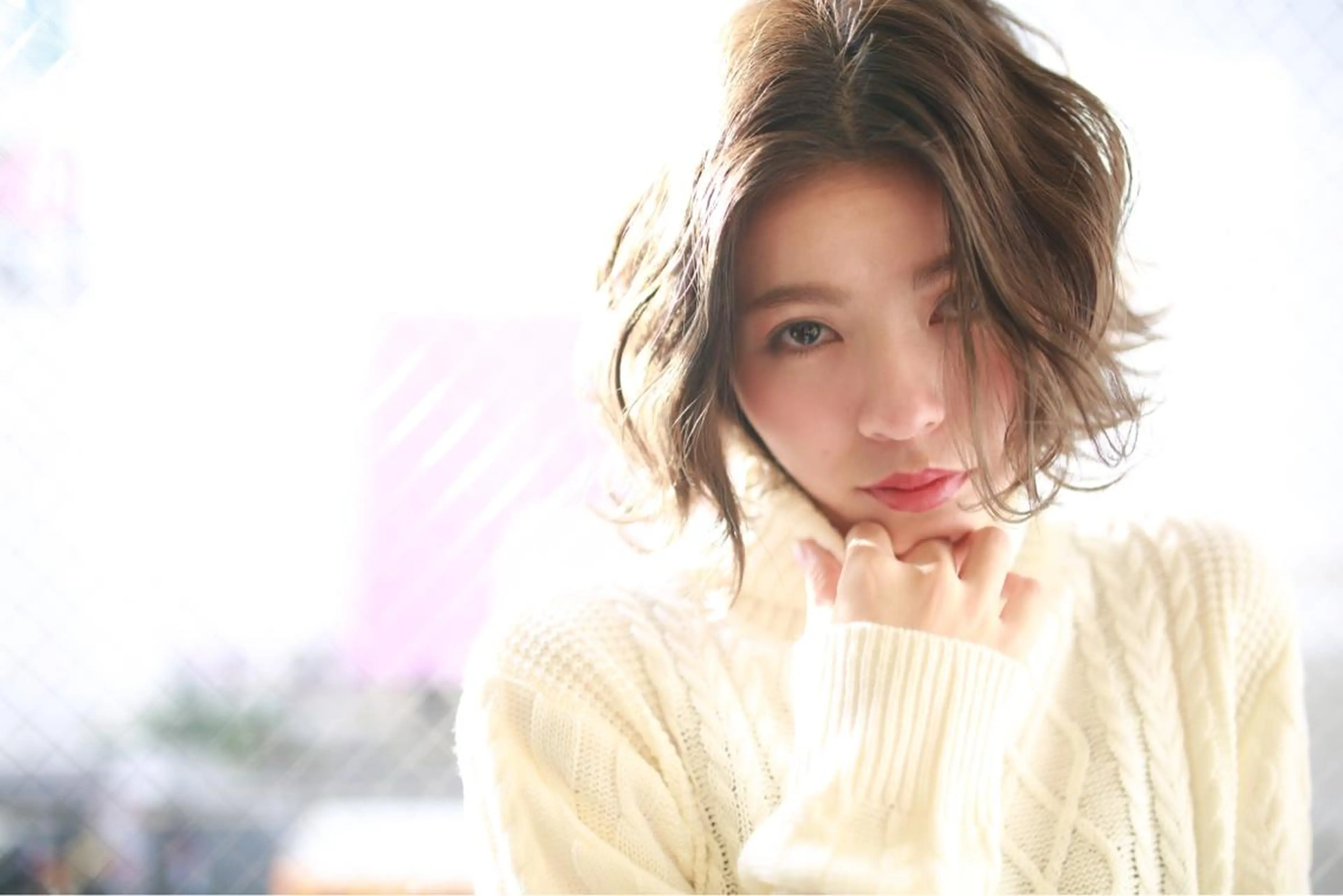 ミディアム カラー パーマ ヘアアレンジ メンズ キッズ ネイル マツエク・マツパ カット ヘアカラー トリートメント ヘッドスパ premier modelsのヘアスタイル
