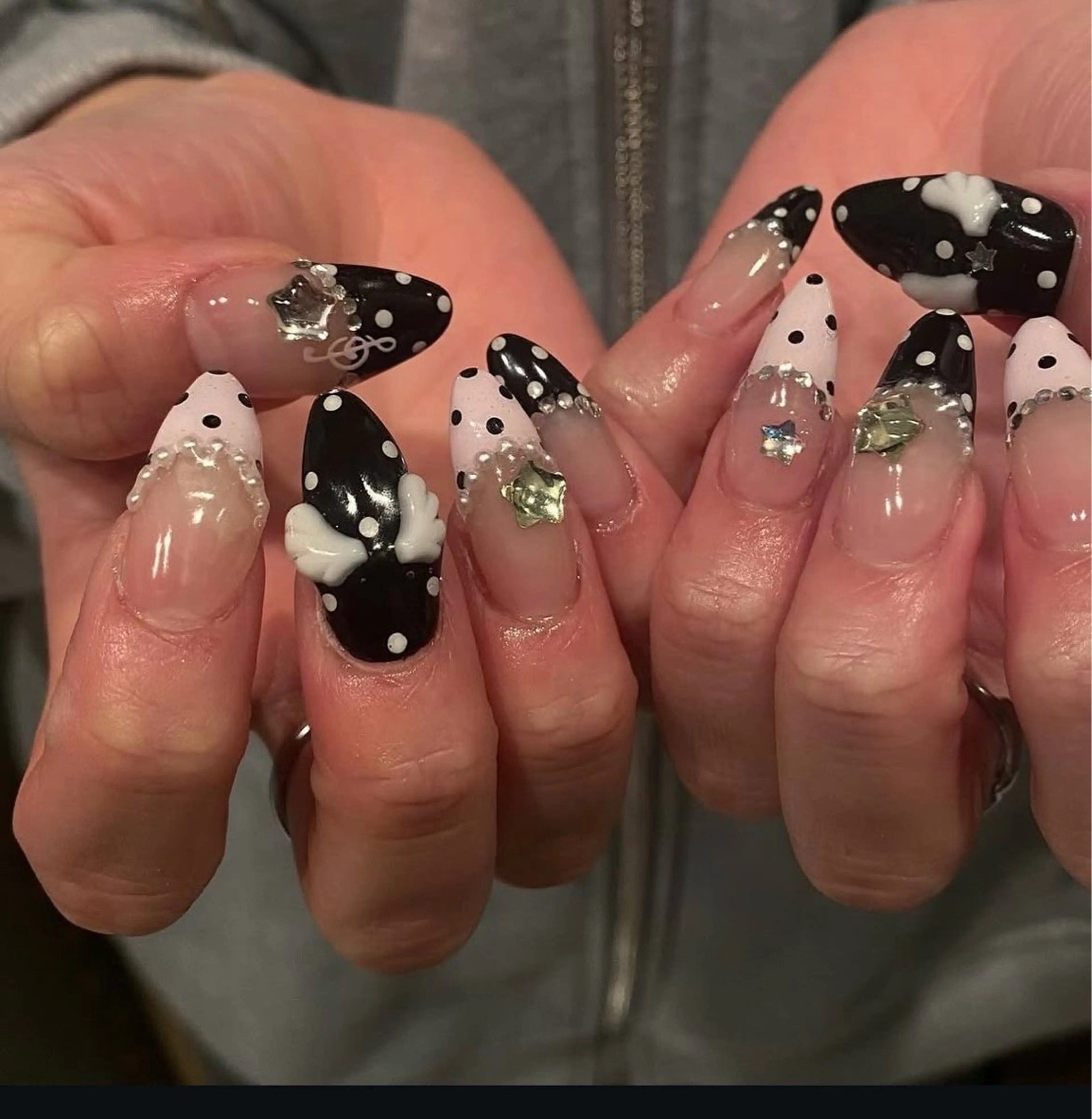 ネイル 長さ出し フレンチネイル グラデーション 卒業式 マグネットネイル ハンドネイル MIHANA NAILのネイルデザイン