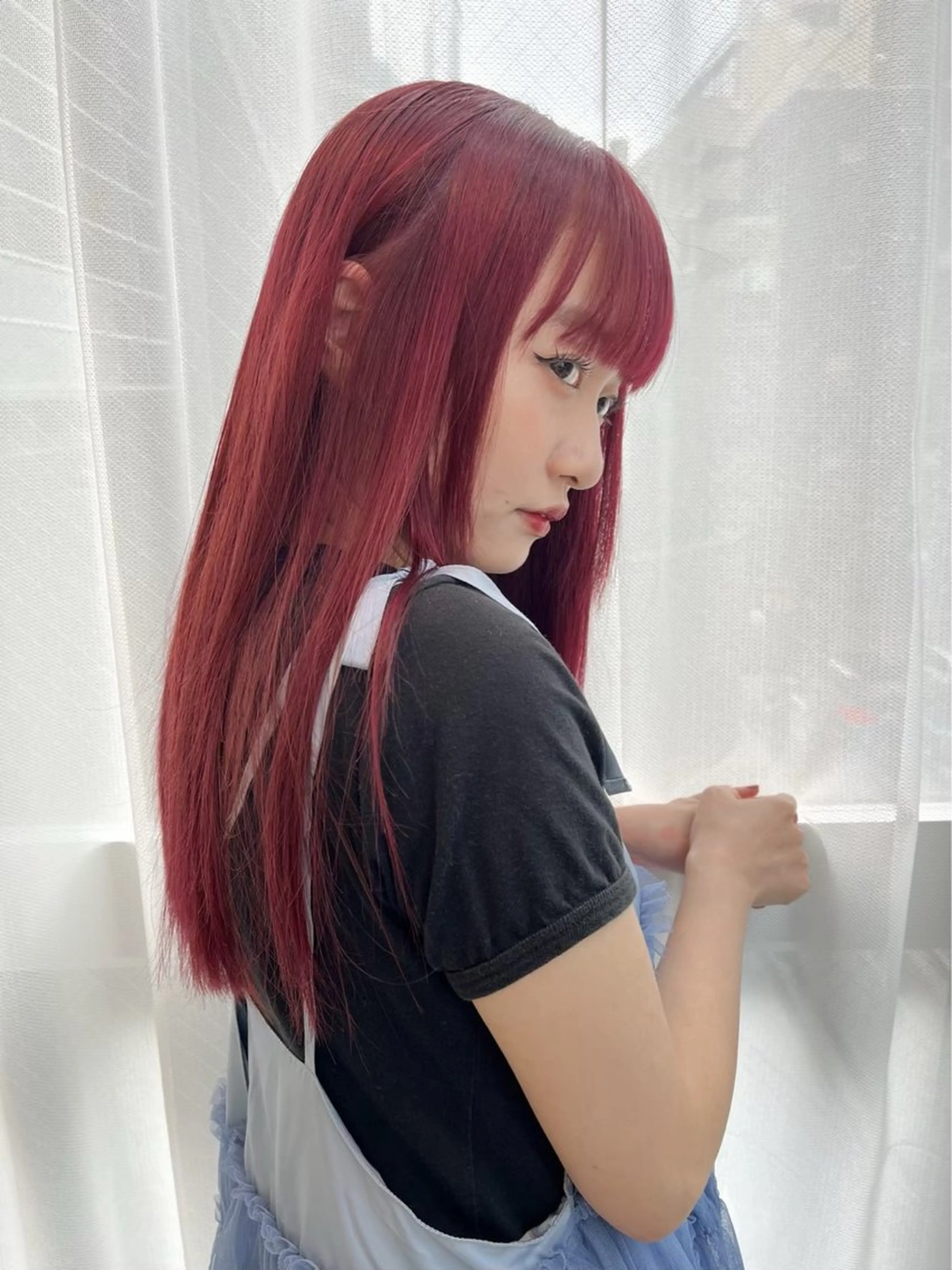 カラー ハイトーンカラー ness 一花のヘアスタイル