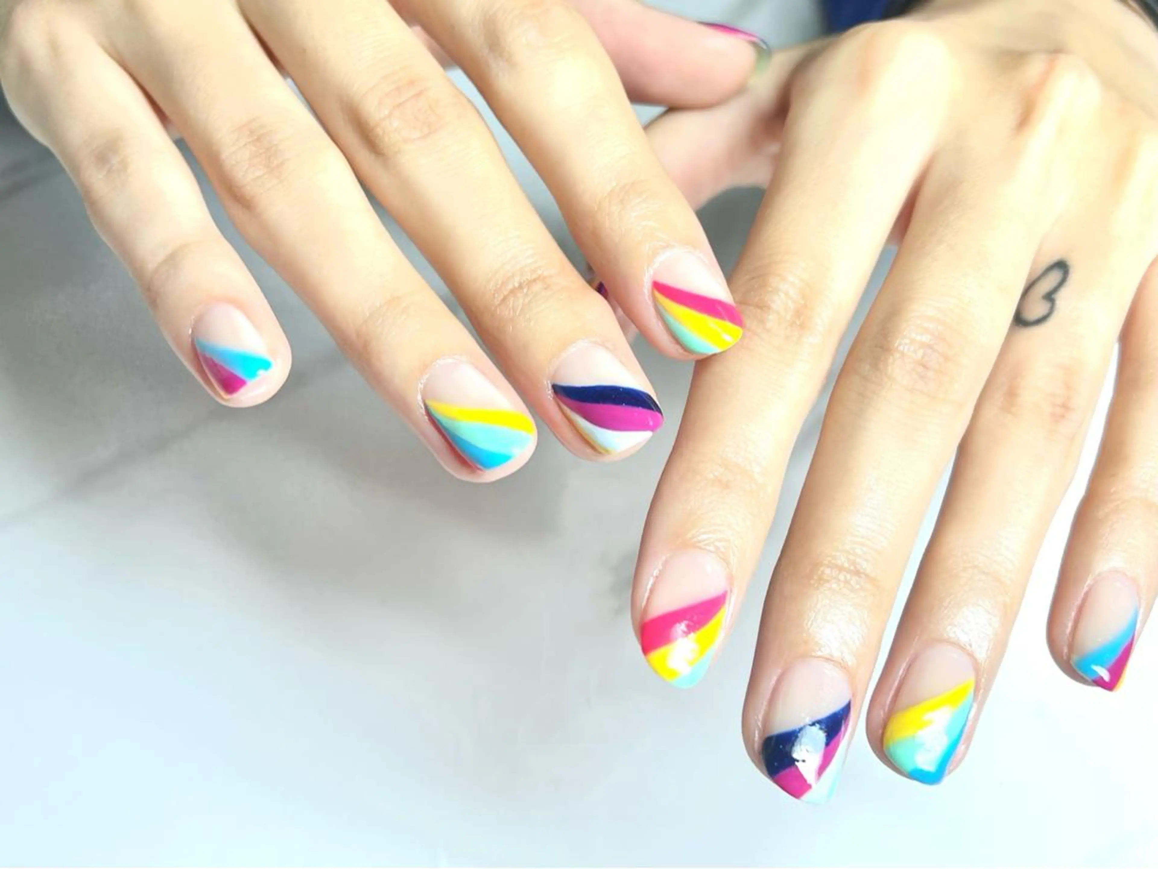 ショート ネイル ネイリスト シンのネイルデザイン