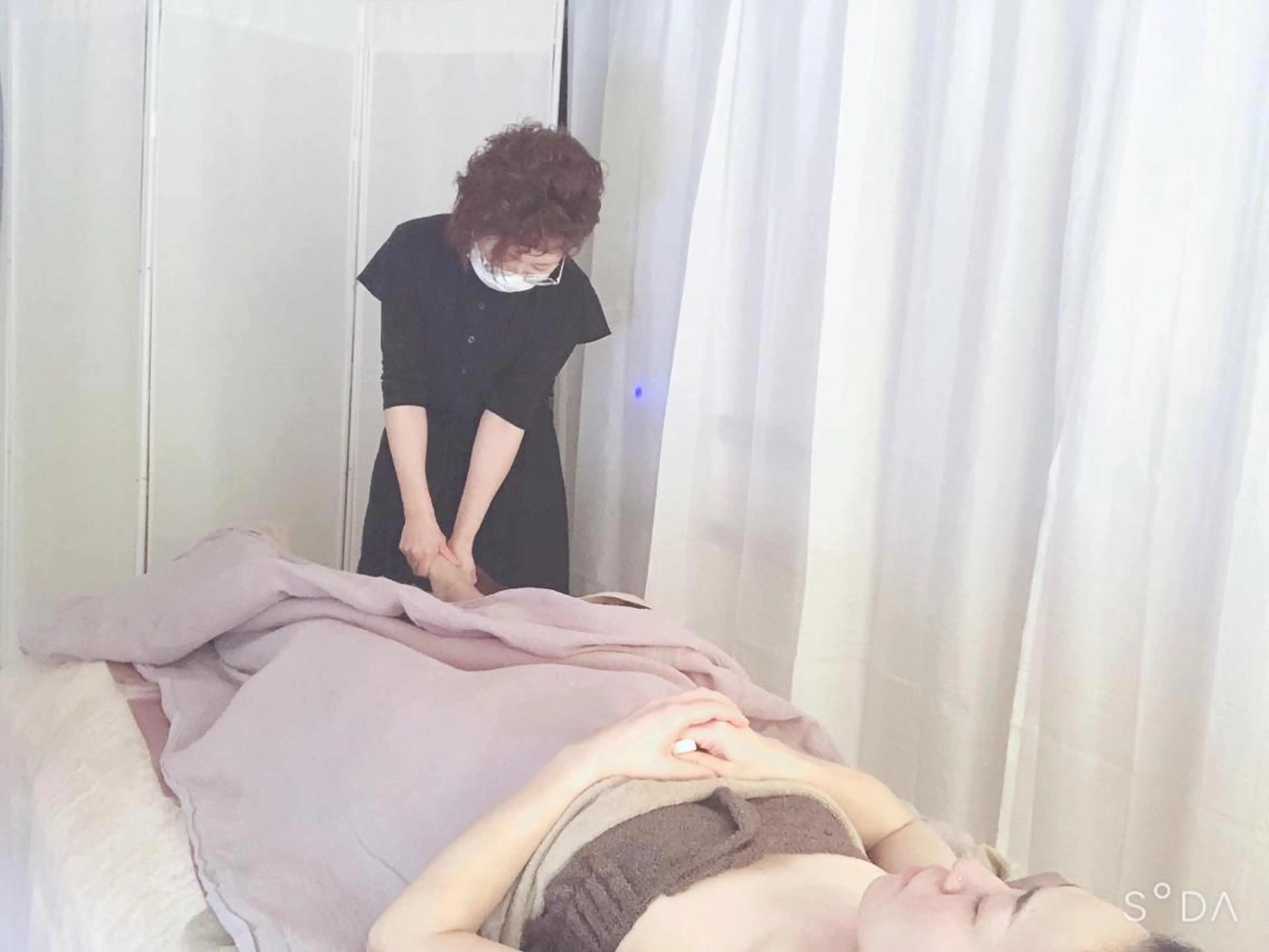 頭痛肩こりで悩むおとな女性専門ボディケアサロンねこもみ所属・札幌　頭痛肩こり解消 セラピストkaoriのエステ・リラクイメージ