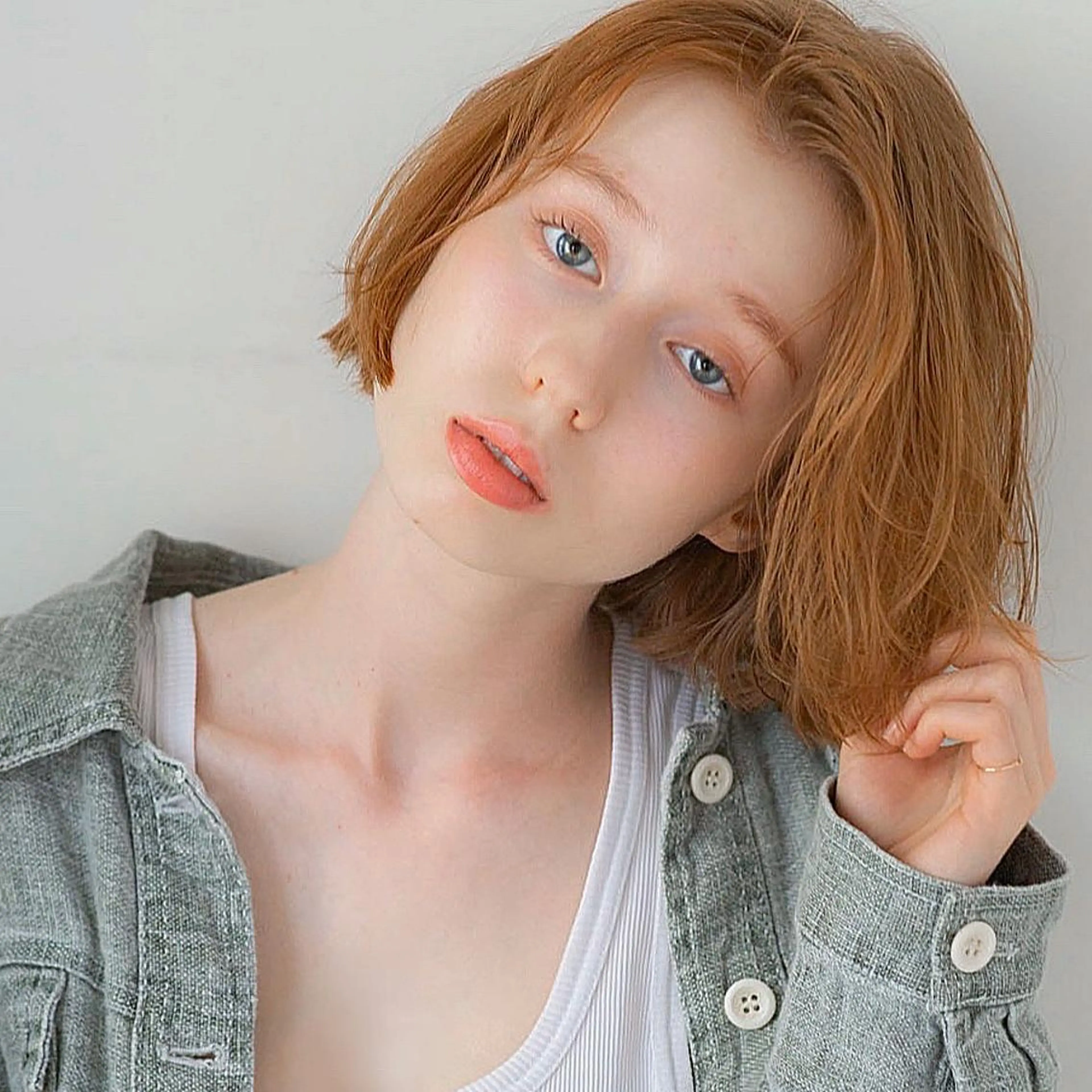 ショート 切りっぱなしボブ ボブ 外ハネヘア 💁‍♂️メンズカッ トパーマ💈大田涼華のヘアスタイル