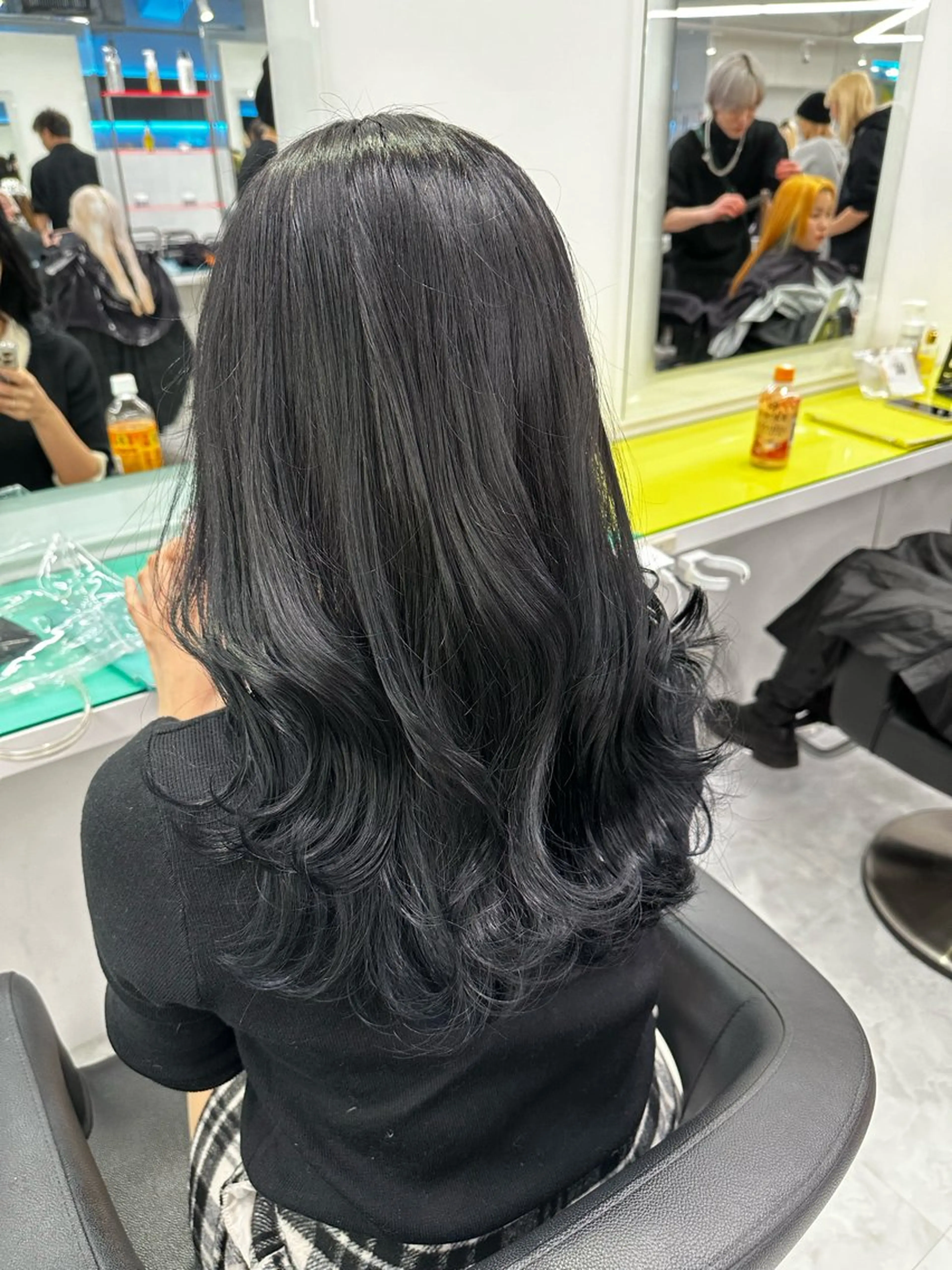 ロング カラー ブリーチ 髪質改善 韓国風ヘア ヘアカラー トリートメント 韓国暗髪🩶レイヤー 🩶hayatoのヘアスタイル