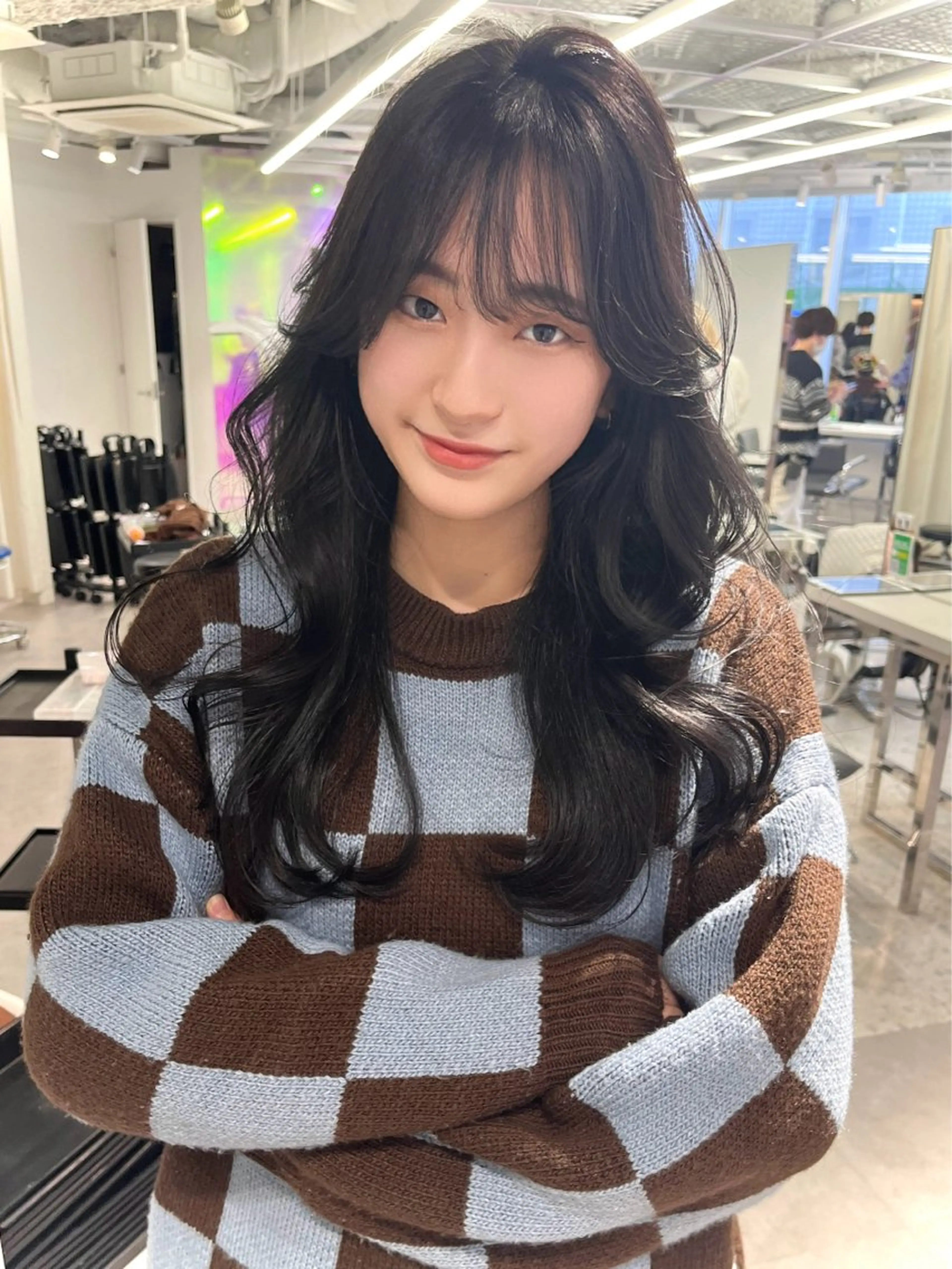 ロング カラー 顔まわりレイヤー 顔周りカット 韓国風ヘア レイヤーカット シースルーバング カット ヘアカラー トリートメント 韓国レイヤー/新宿/ 髪質改善/岡崎のヘアスタイル