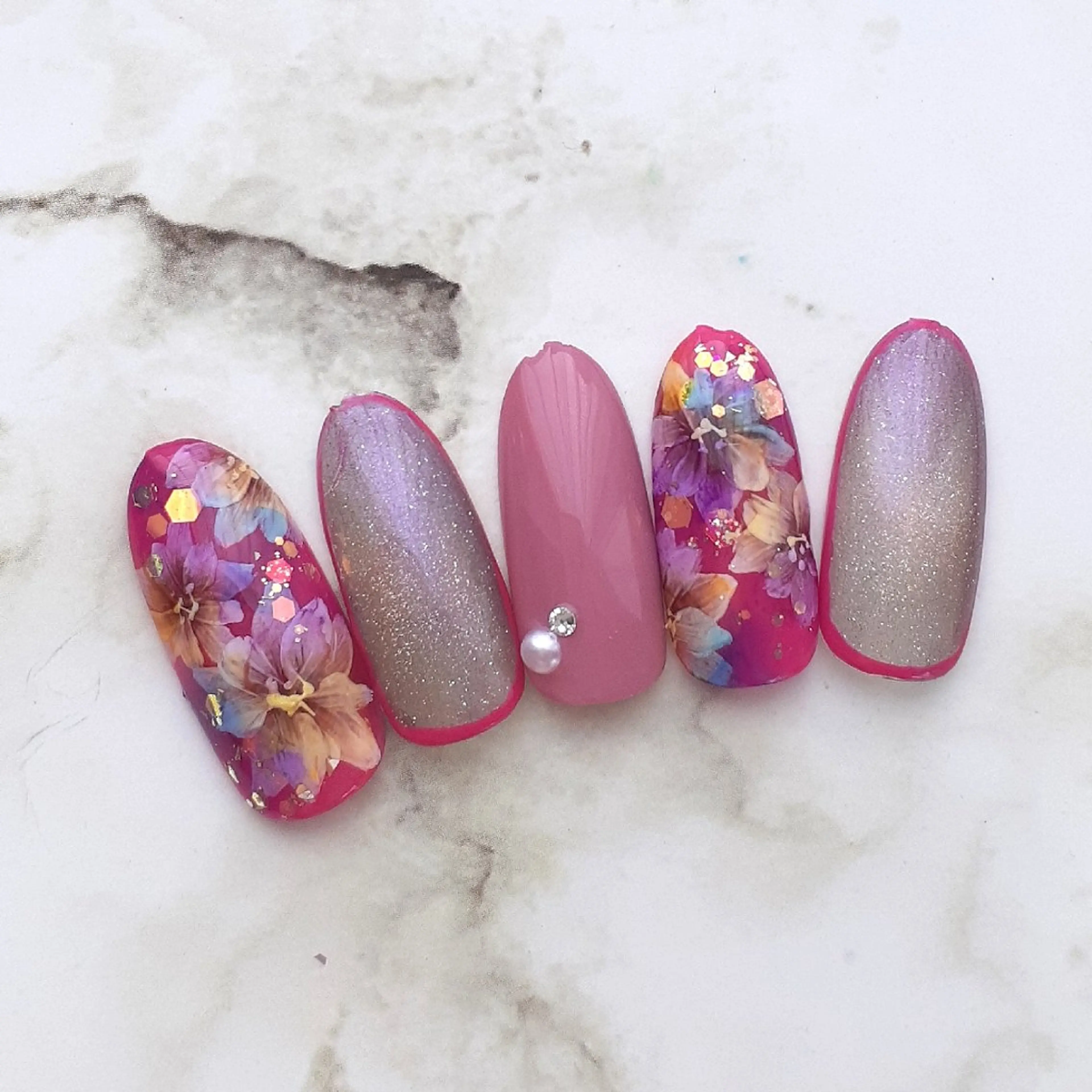 ネイル フラワーネイル ハンドネイル 池元 真由美のネイルデザイン