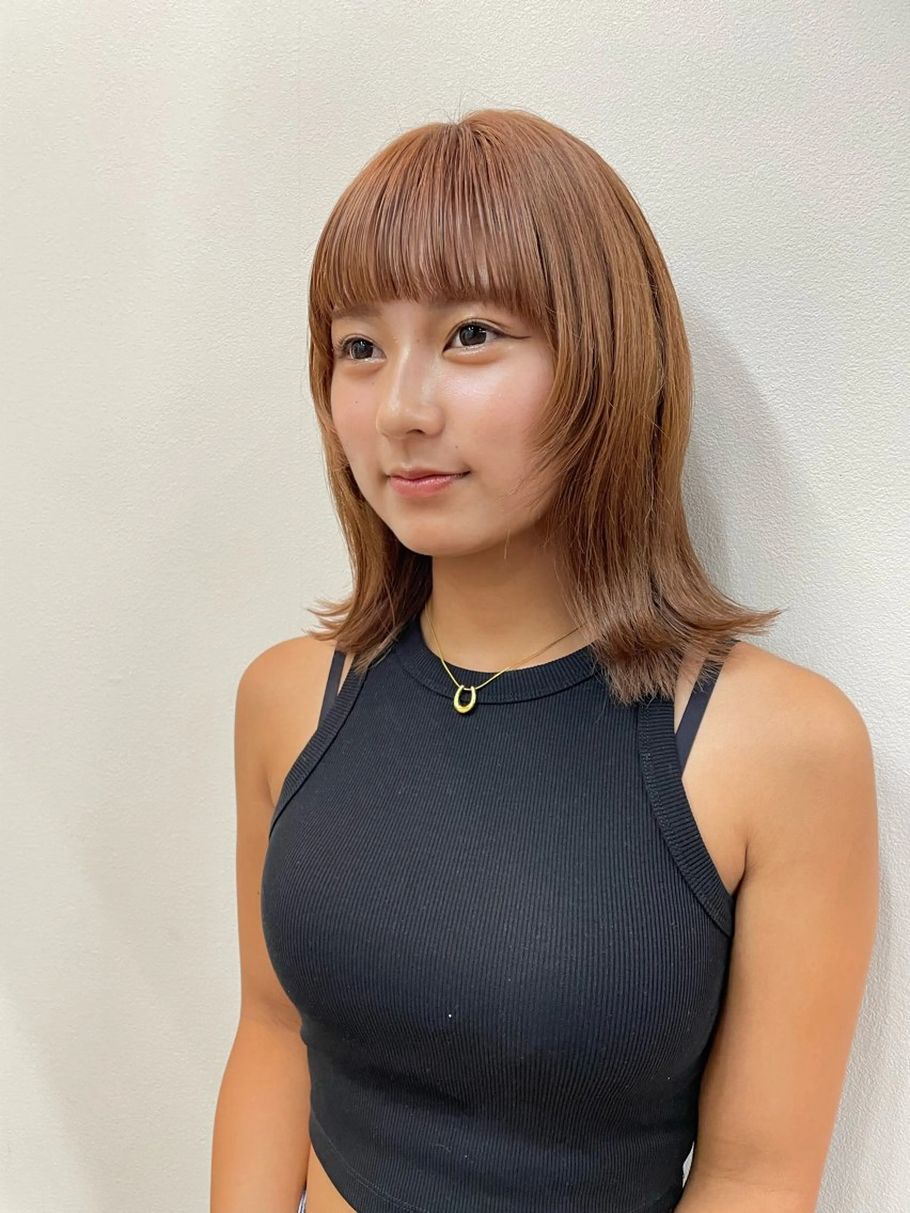 ミディアム カラー RINOSHORES YOKOHAMA.日本大通り店所属・ハイトーン nagisaのヘアスタイル