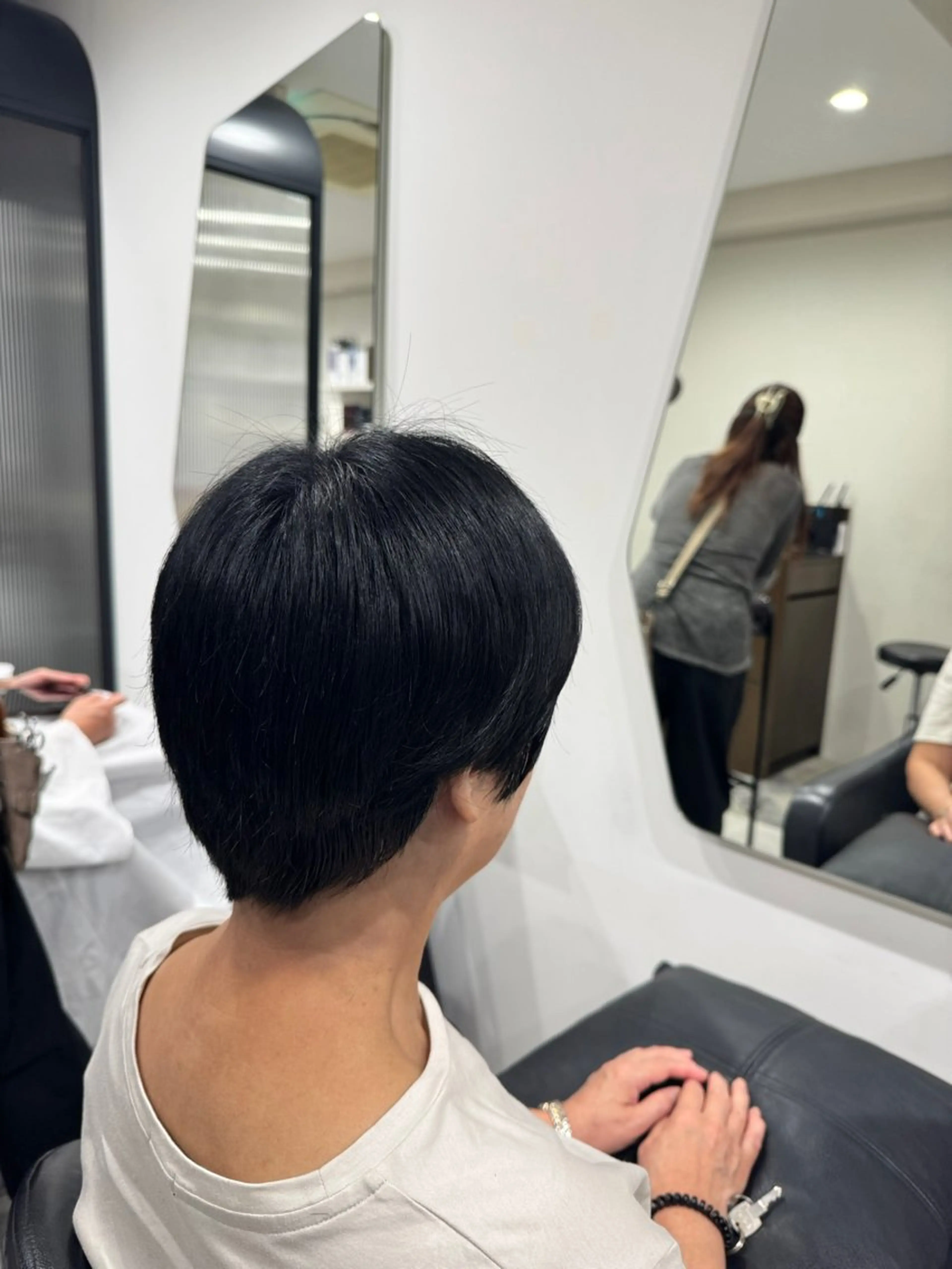 ショート カラー APHRODITE GINZA 御茶ノ水神保町店所属・1番のカワイイを作り ましょう🎀さやのヘアスタイル