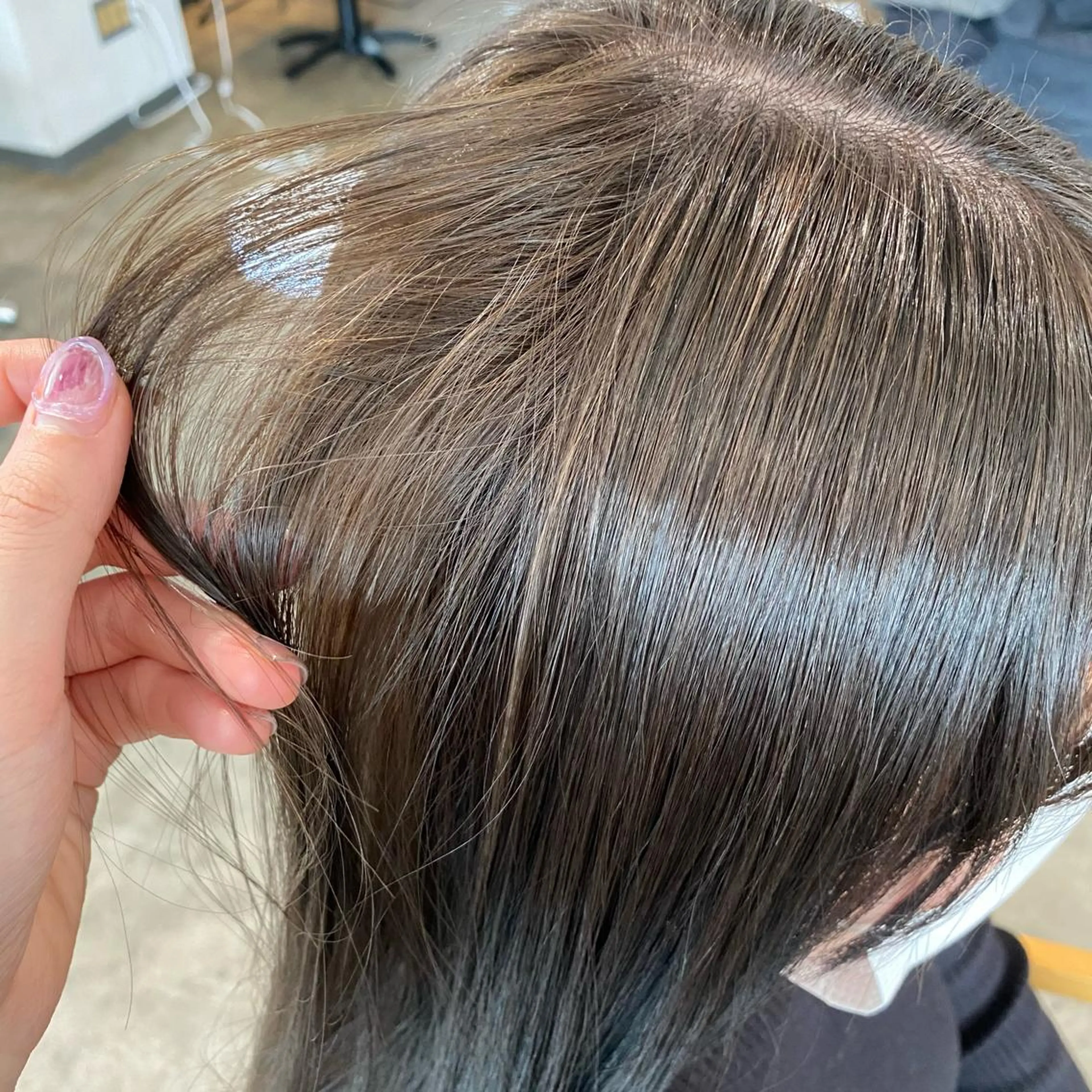 セミロング カラー ベージュカラー オリーブベージュ ヘアカラー トリートメント 🌼透明感艶カラー オリーブ🌼河村咲のヘアスタイル