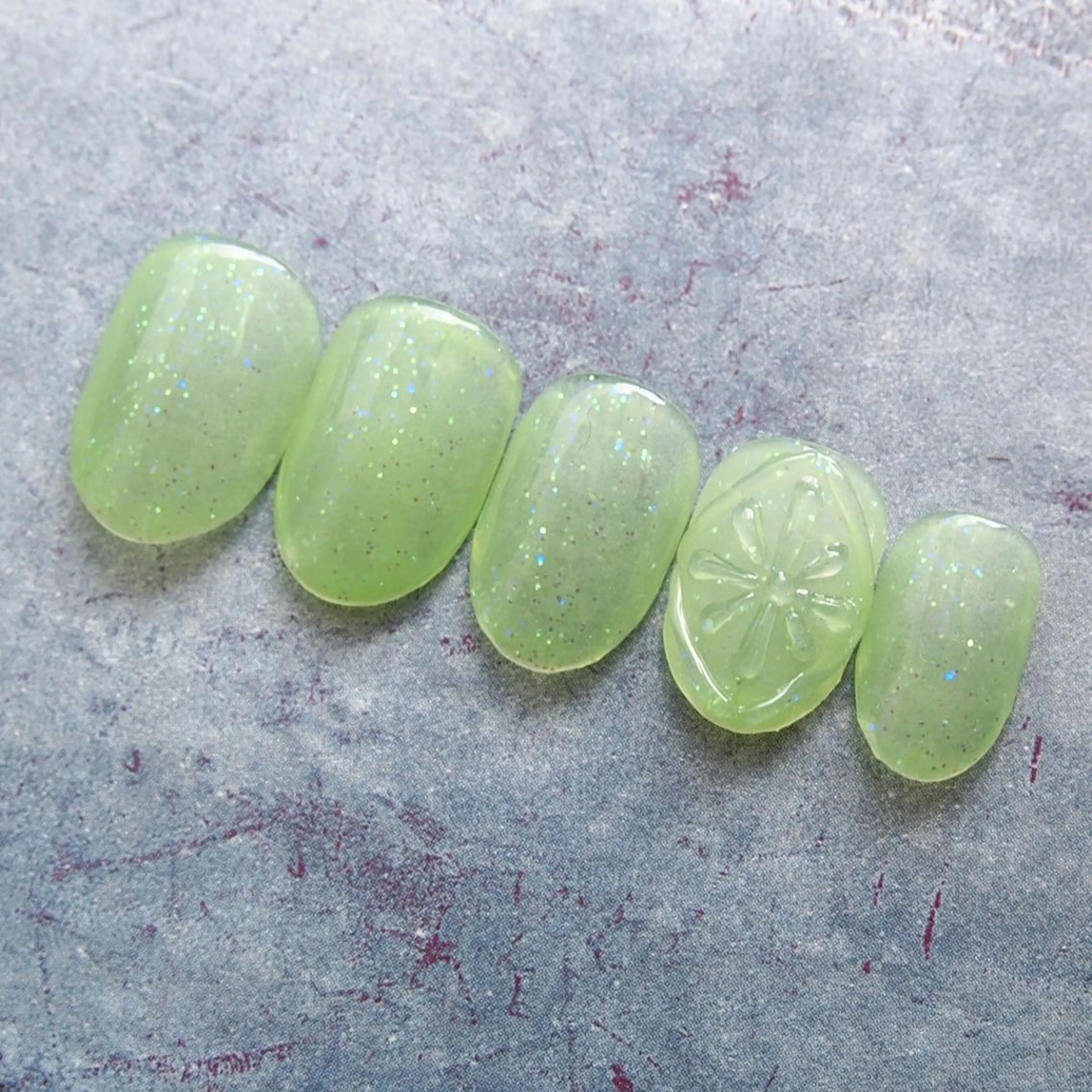 ネイル 山田 麻衣のネイルデザイン