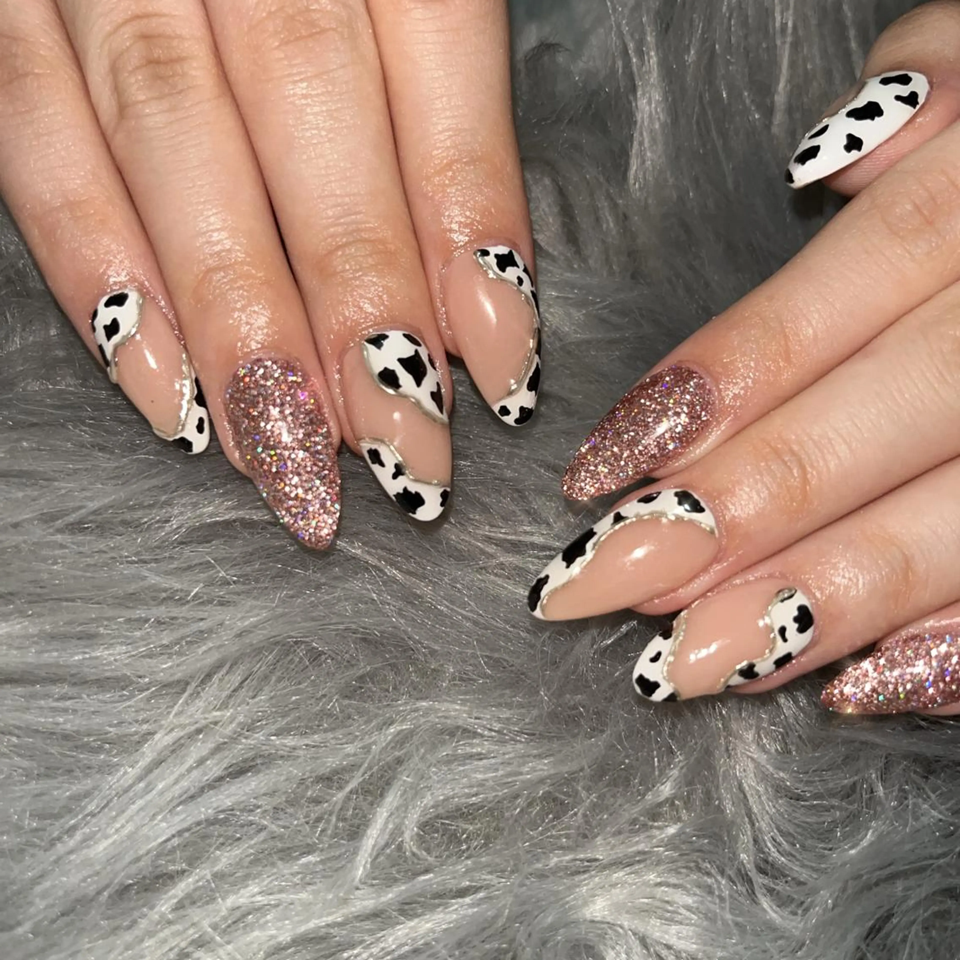ミディアム ネイル ハンドネイル yukina nailのネイルデザイン