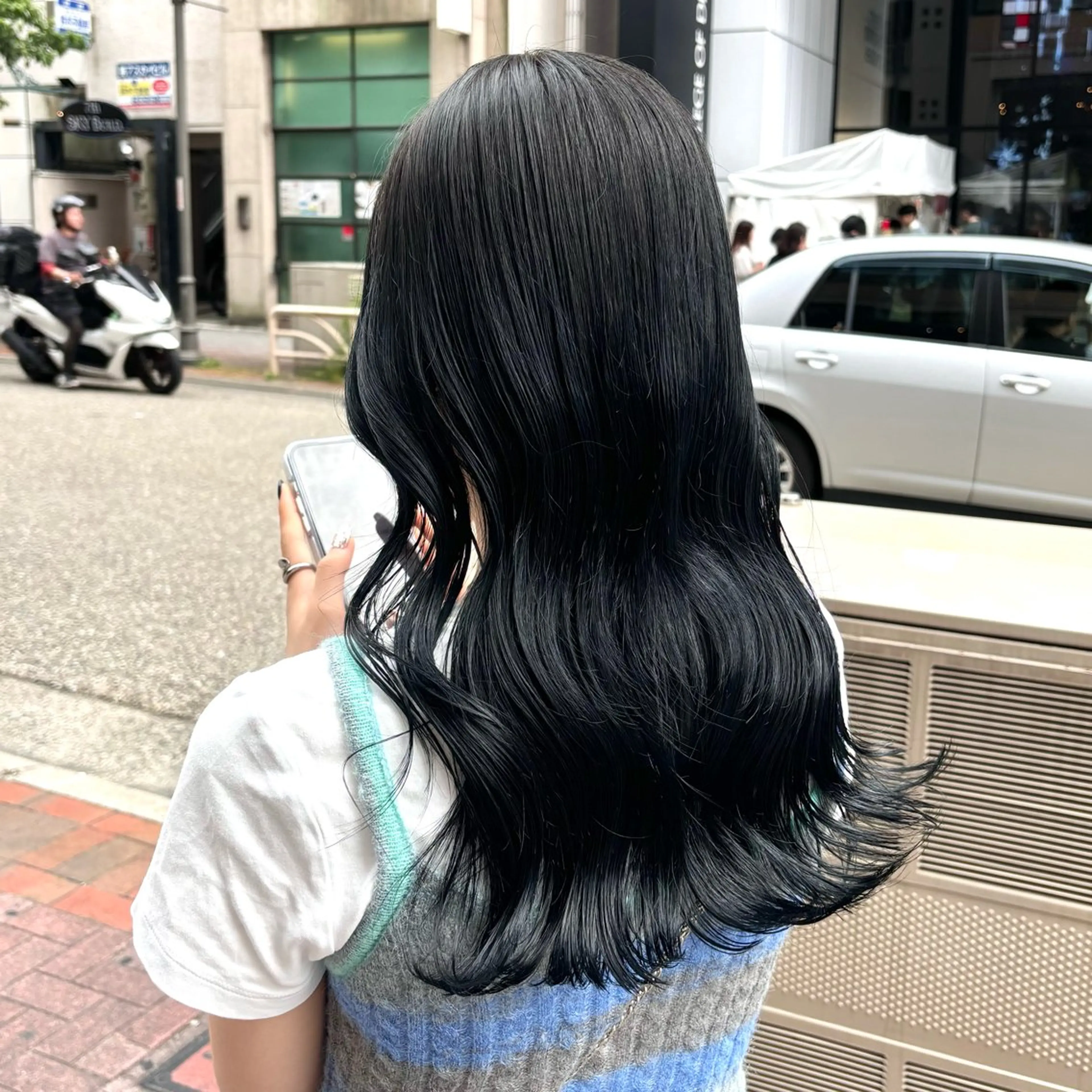 ロング カラー 黒髪 ブルーカラー ブルーブラック ヘアカラー トリートメント ハイトーン/ウルフ/ レイヤー/Asukaのヘアスタイル