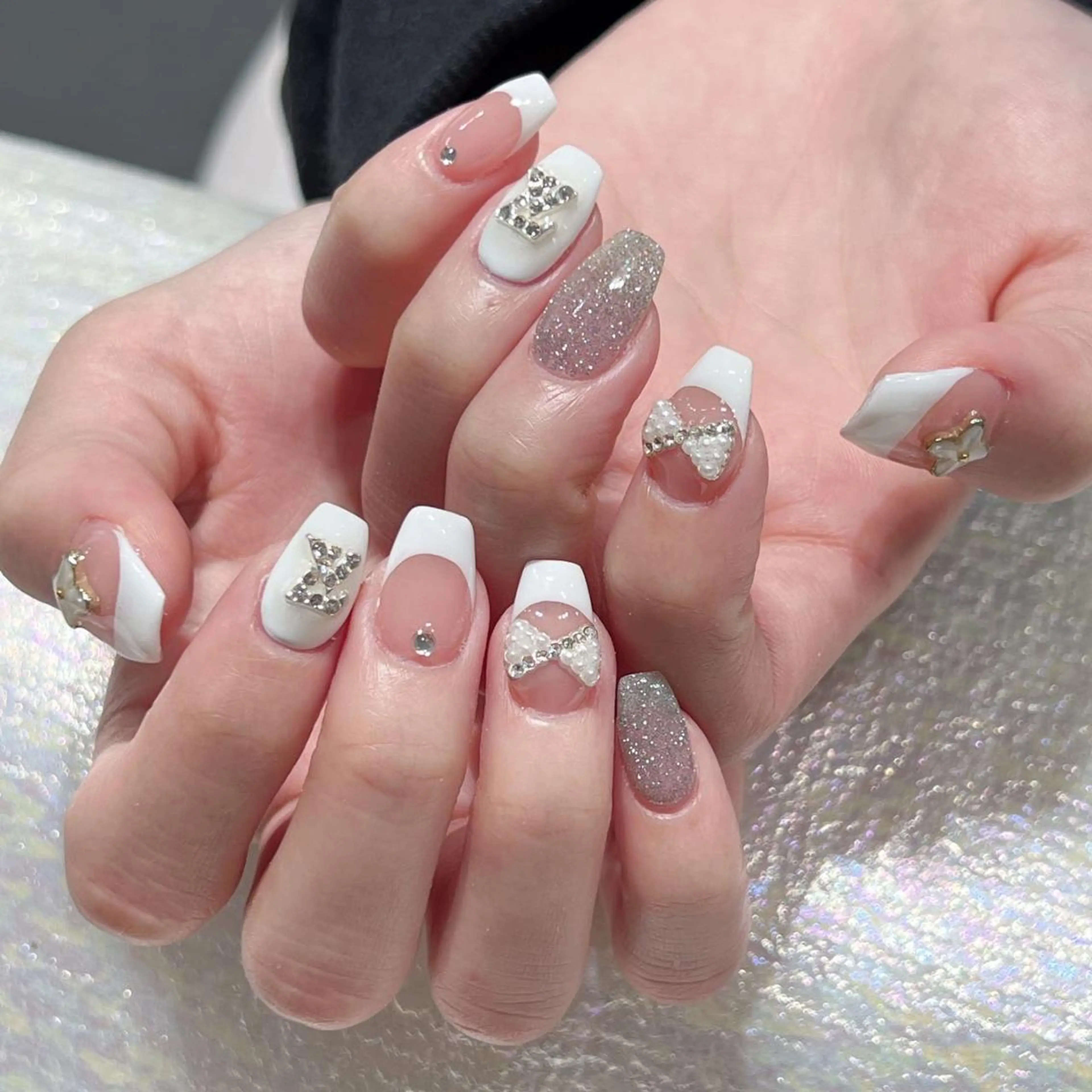 ネイル Queens テイのネイルデザイン