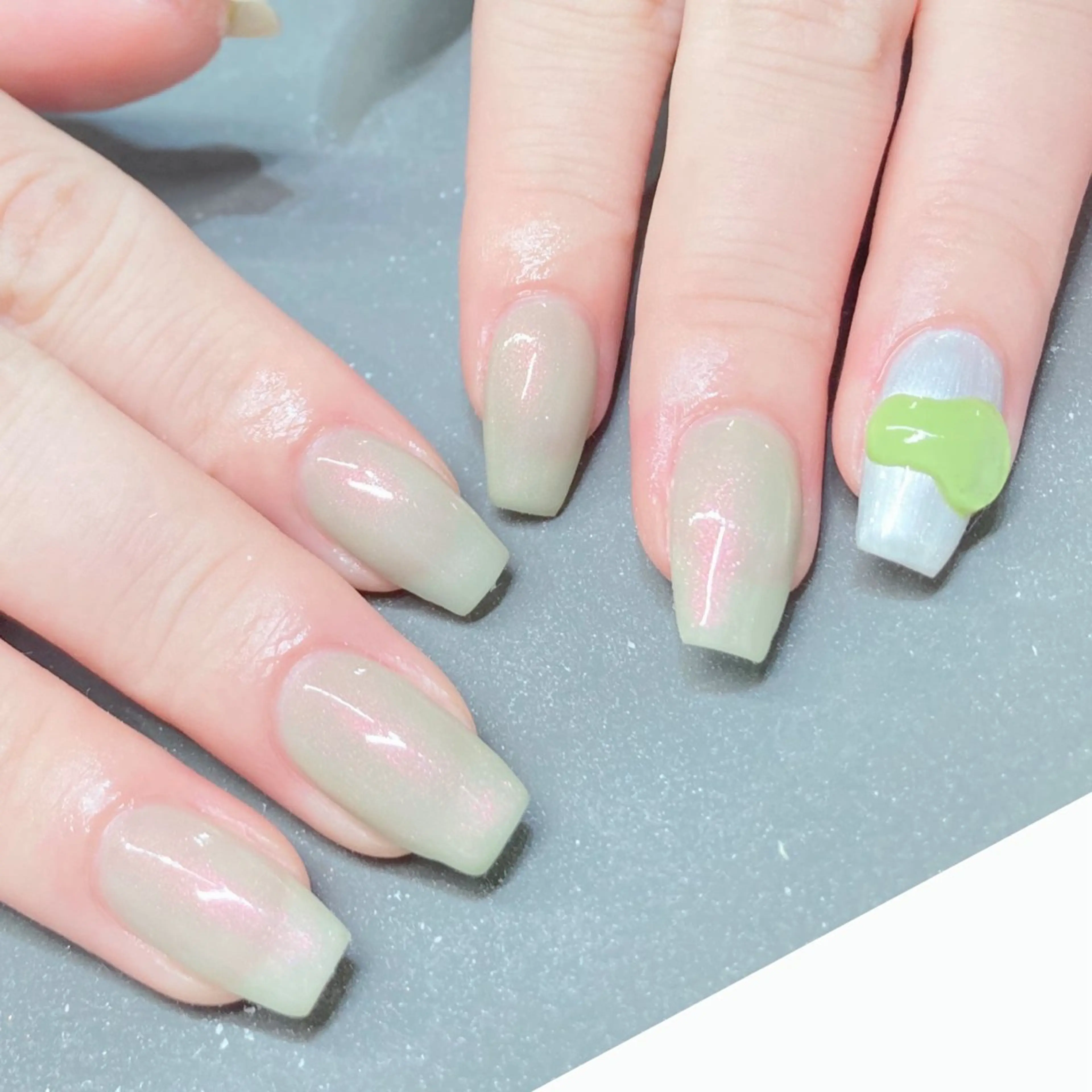 ネイル Lani🌈Nail AMIのネイルデザイン