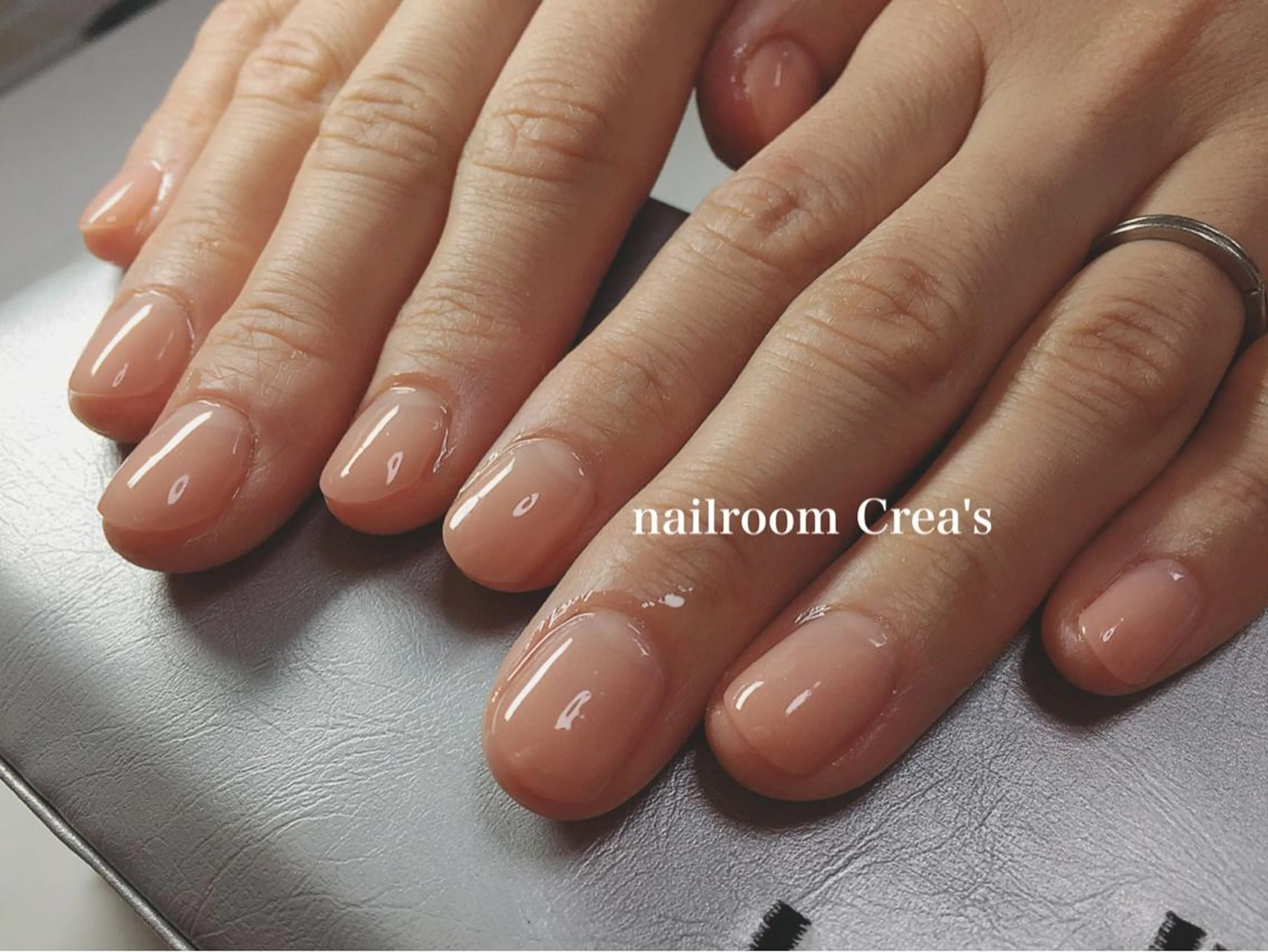 ネイル ワンカラーネイル ぷっくりネイル nailroom Crea'sのネイルデザイン