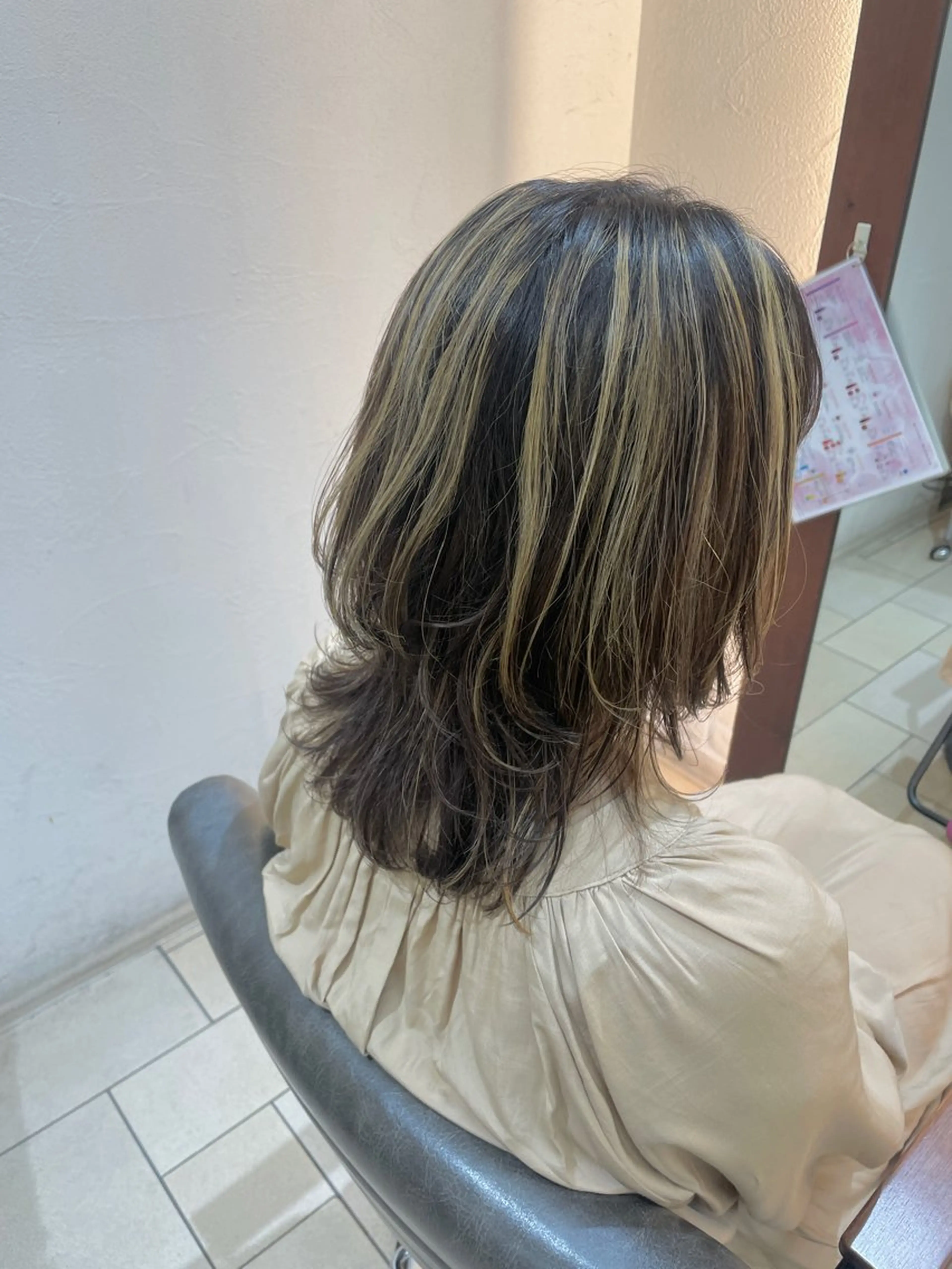 ミディアム ミディアムレイヤー レイヤーカット トトサ　カミング所属・モデル募集 ✨のヘアスタイル