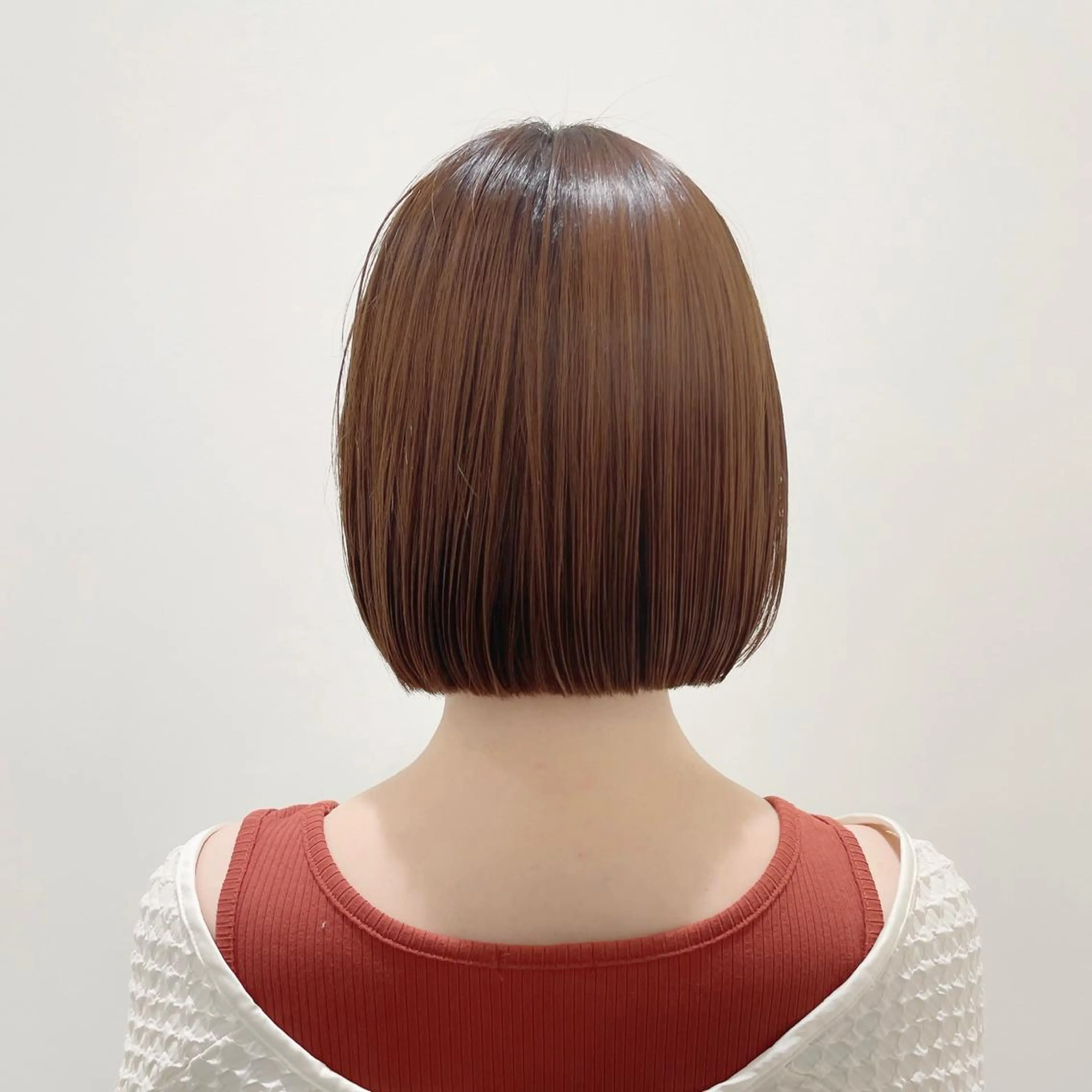ショート カラー ショートボブ ブリーチ ボブ くせ毛 髪質改善 カット ヘアカラー トリートメント フリーランス美容師 TAMIOのヘアスタイル