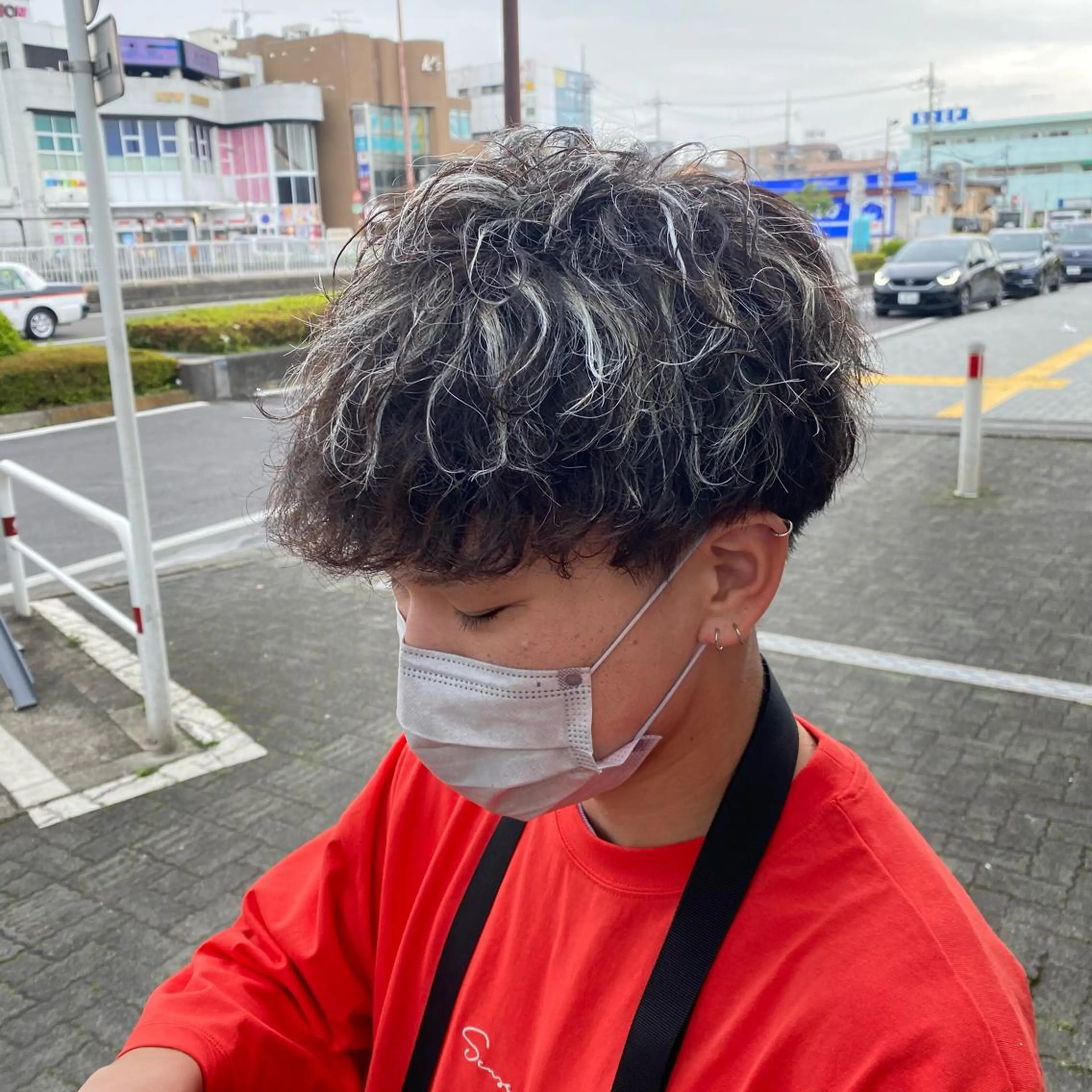 ミディアム カラー メンズパーマ/ メッシュ😎タクミのヘアスタイル