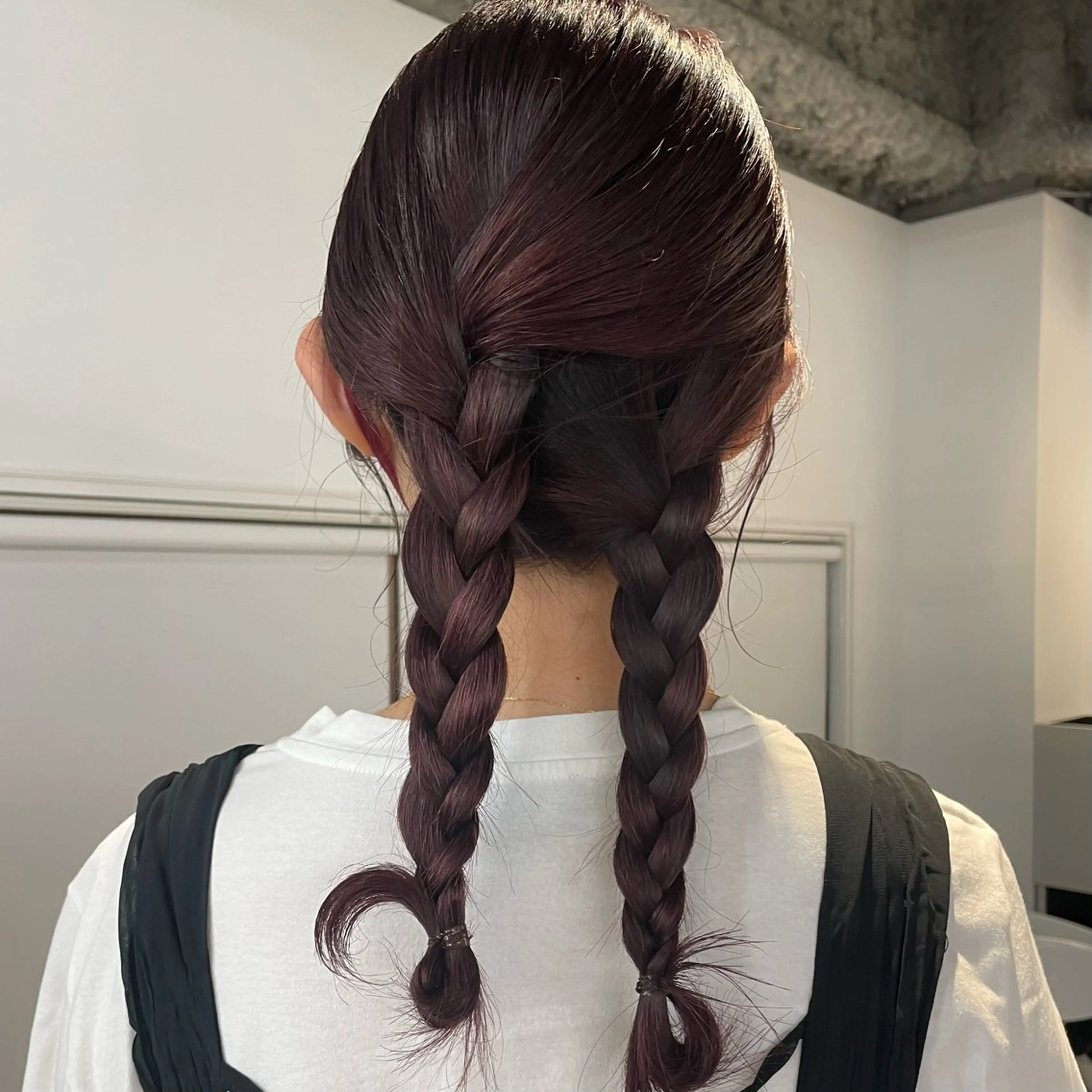 ロング カラー ヘアアレンジ レイヤーパーマ、ボブ 小須田ゆあのヘアスタイル