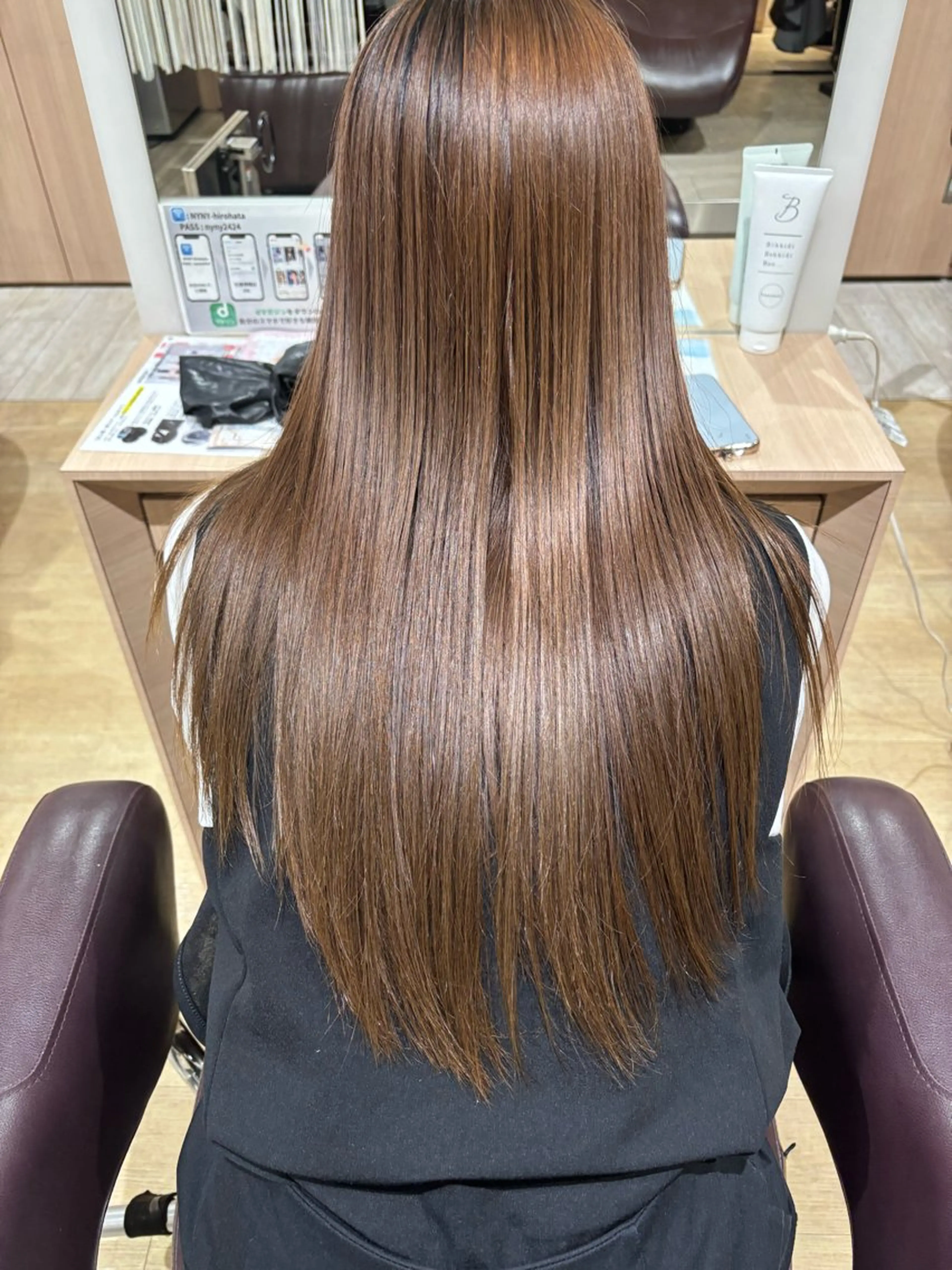 セミロング カット ヘアカラー 黒川 真伍のヘアスタイル
