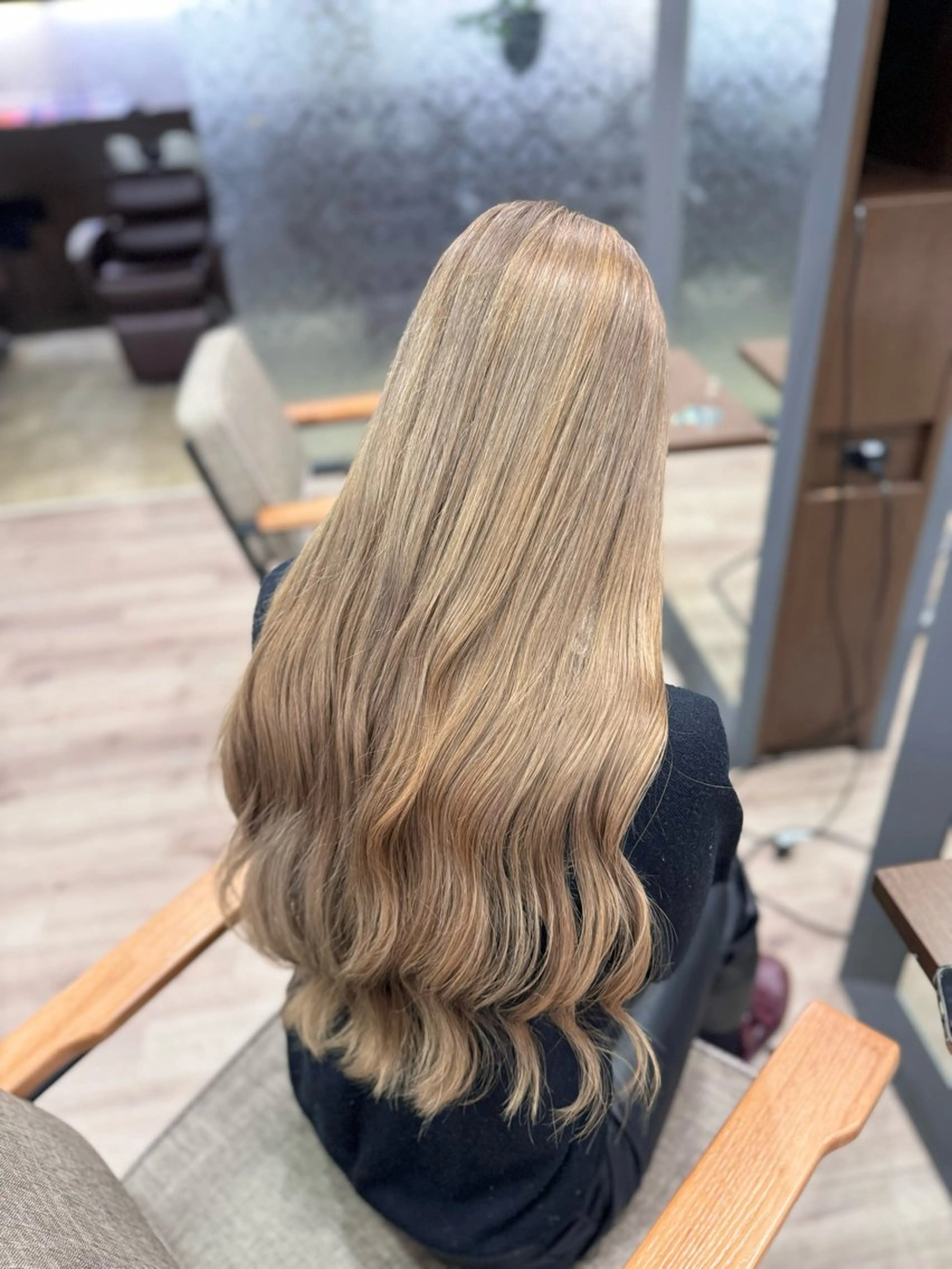 カラー ヘアカラー 小川 愛遥のヘアスタイル