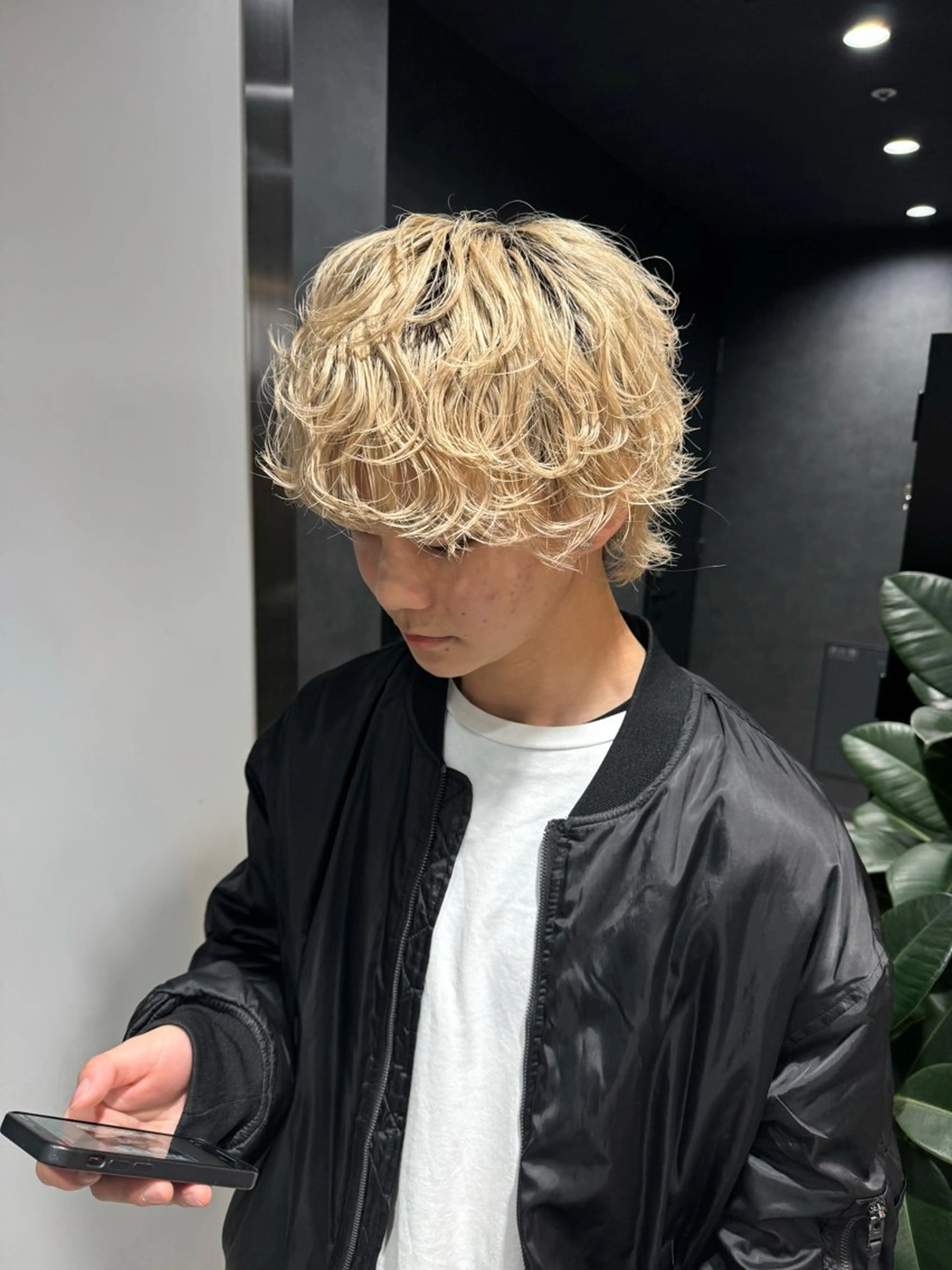 ショート パーマ ハイライト 縮毛矯正 ニュアンスパーマ プードルパーマ ストレートパーマ メンズ特化⚡️パーマ テッタのヘアスタイル