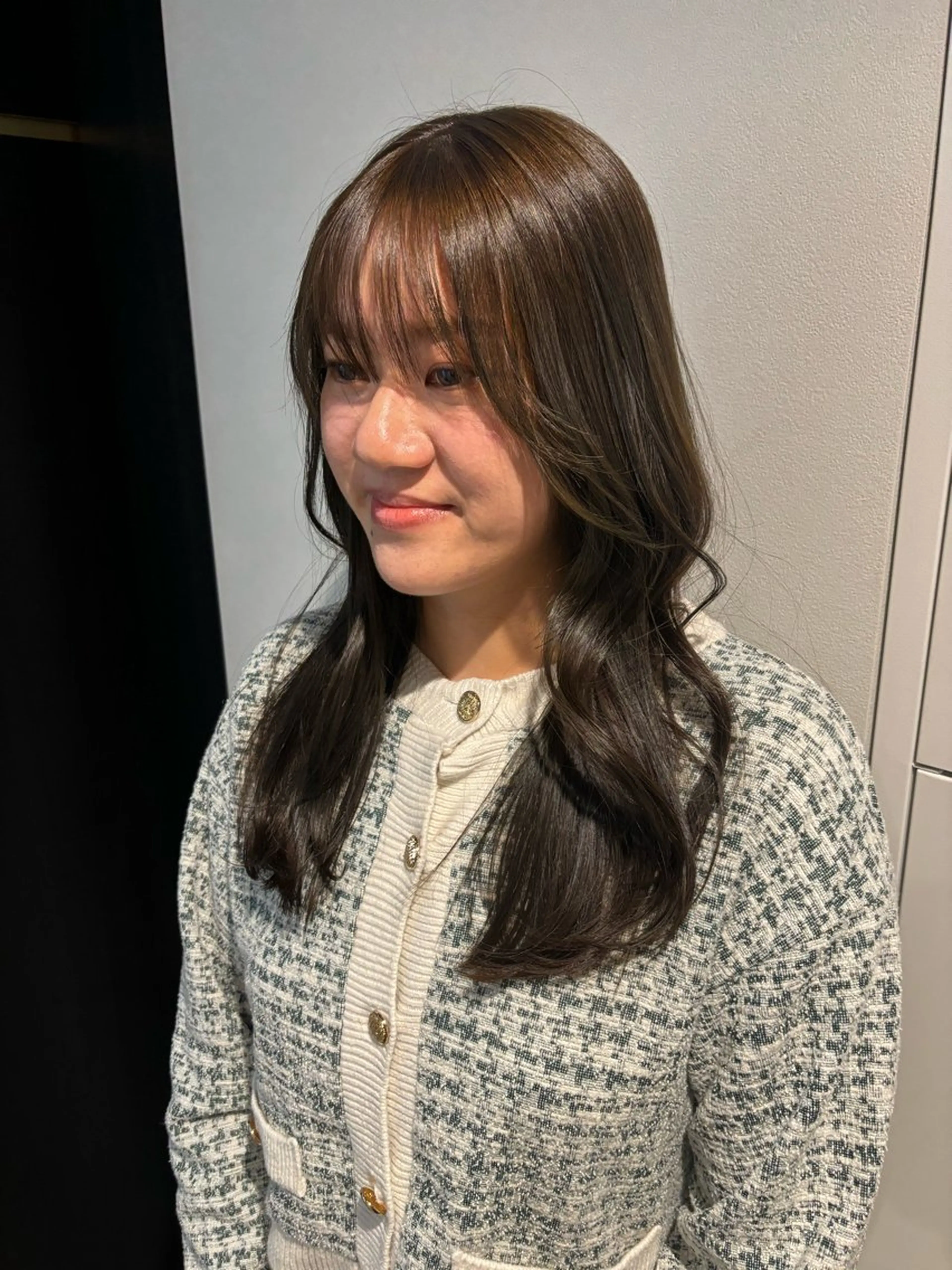 セミロング カラー 透明感カラー 韓国風ヘア レイヤーカット トリートメント 穐田 航のヘアスタイル
