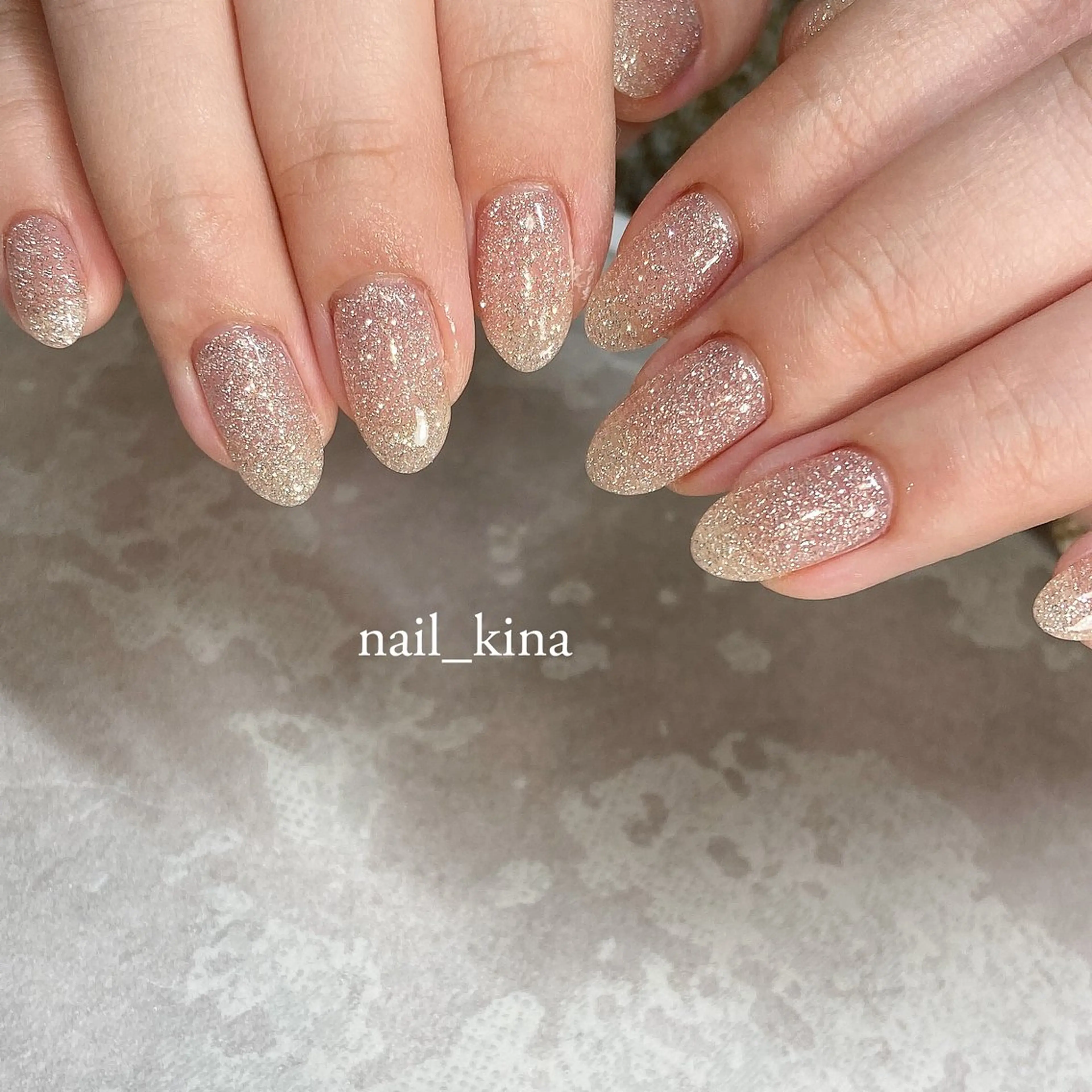 ネイル フラッシュネイル ロングネイル ワンカラーネイル ハンドネイル nail_ kinaのネイルデザイン