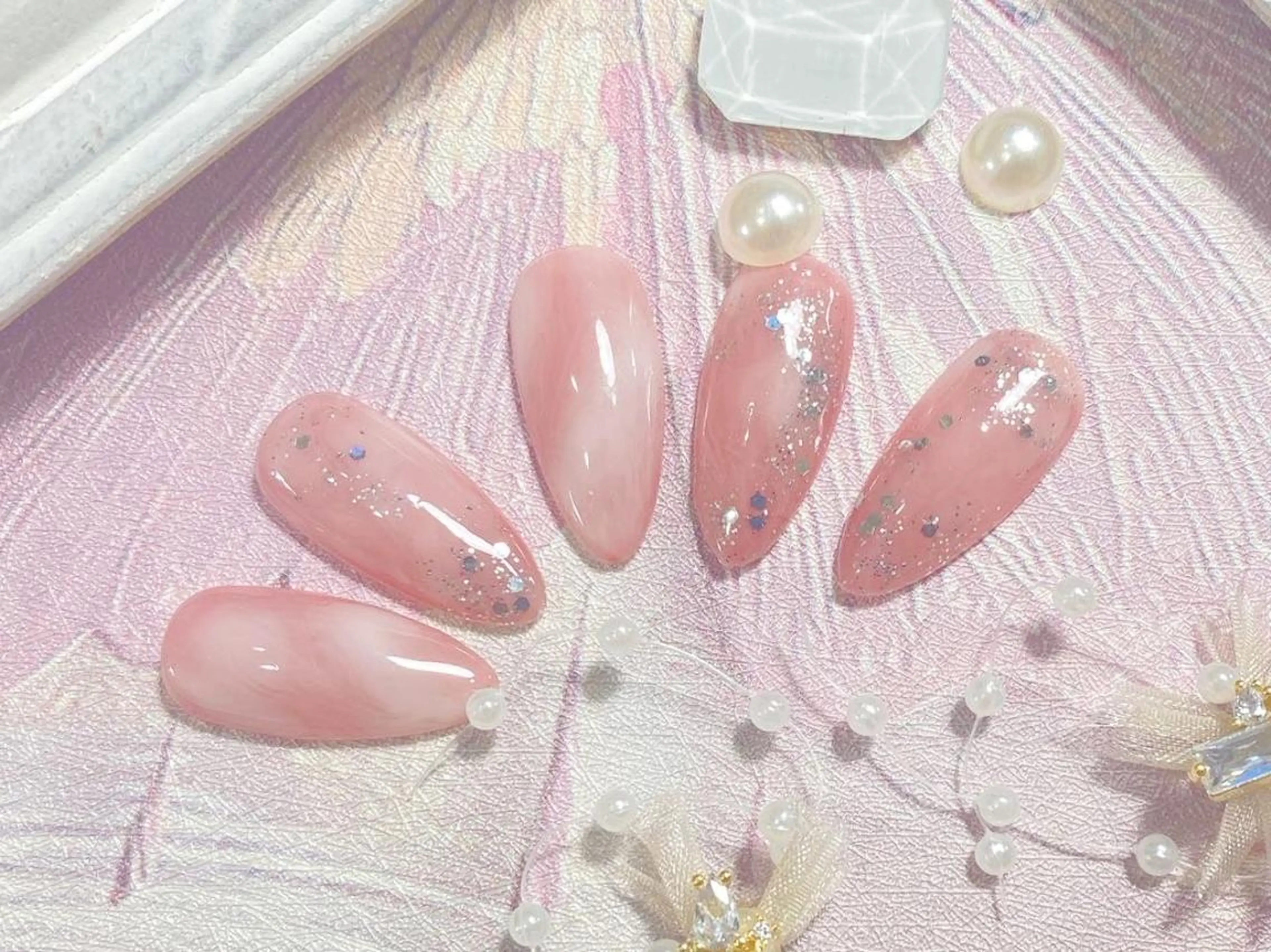ネイル ハンドネイル ハンドケア Dione ネイル専門店のネイルデザイン
