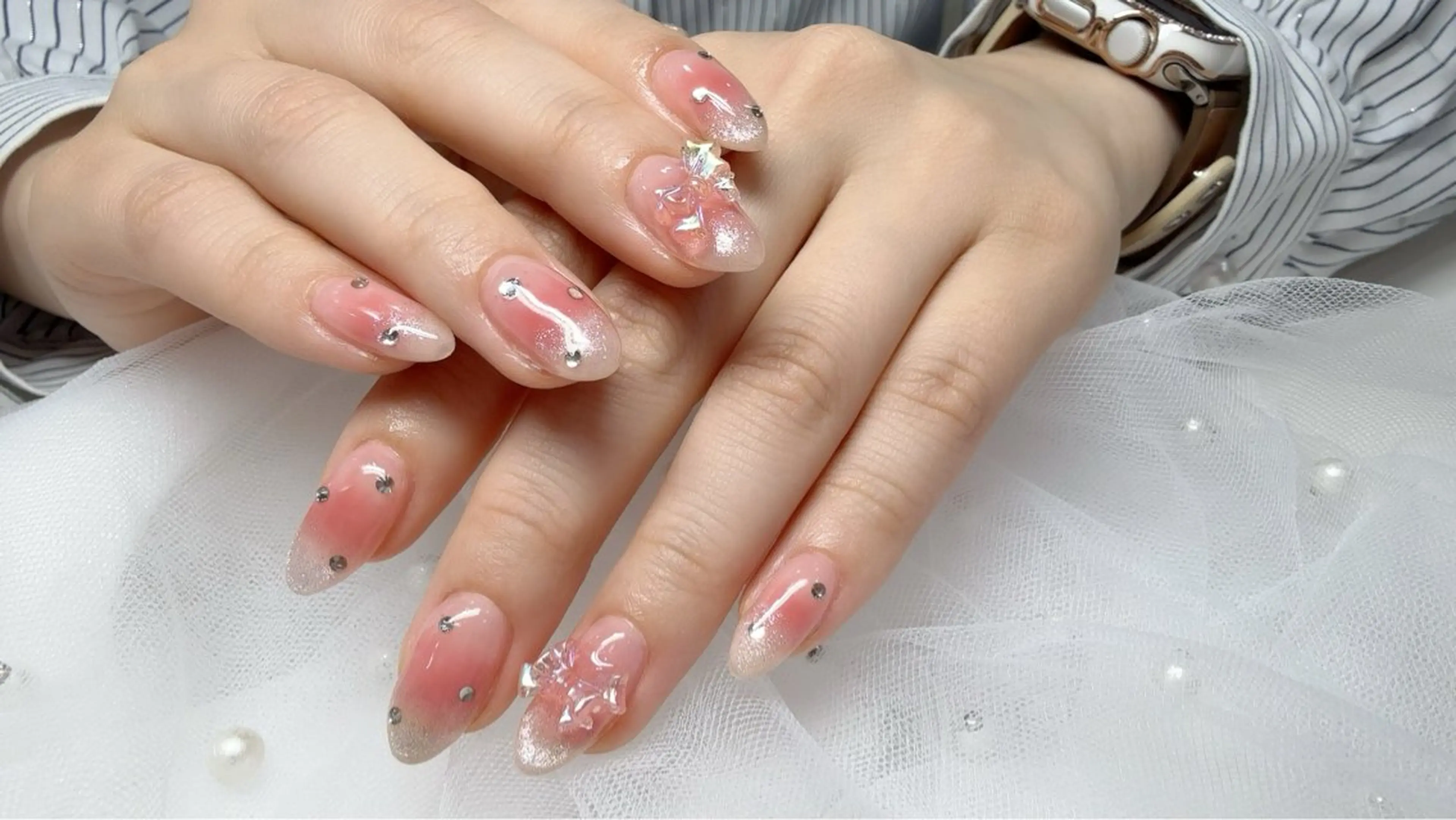 ネイル ハンドネイル Fairyフェアリーネイルサロン所属・シズ セキのネイルデザイン