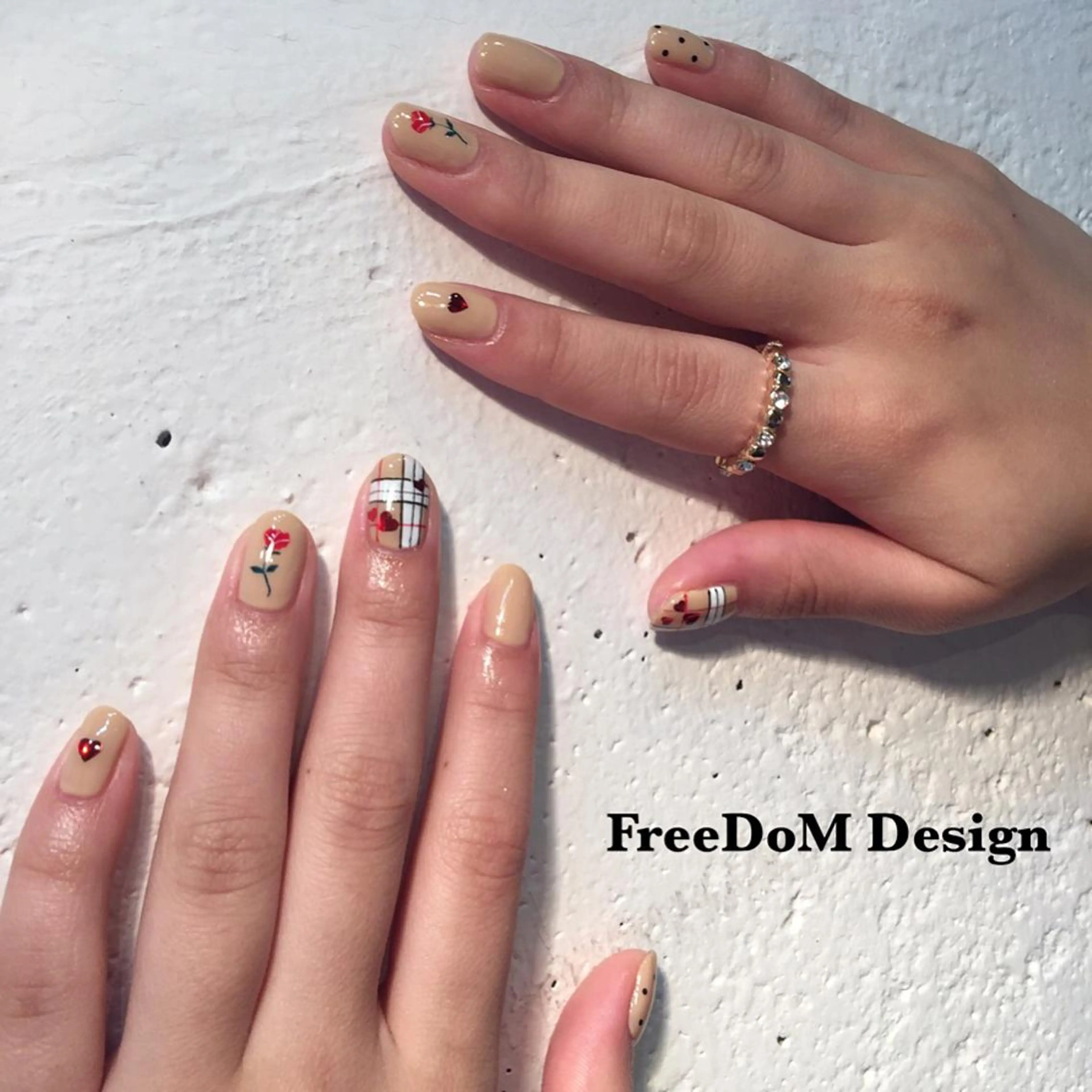 ネイル アートネイル ＦreeDoＭ   Design所属・W KUMIのネイルデザイン