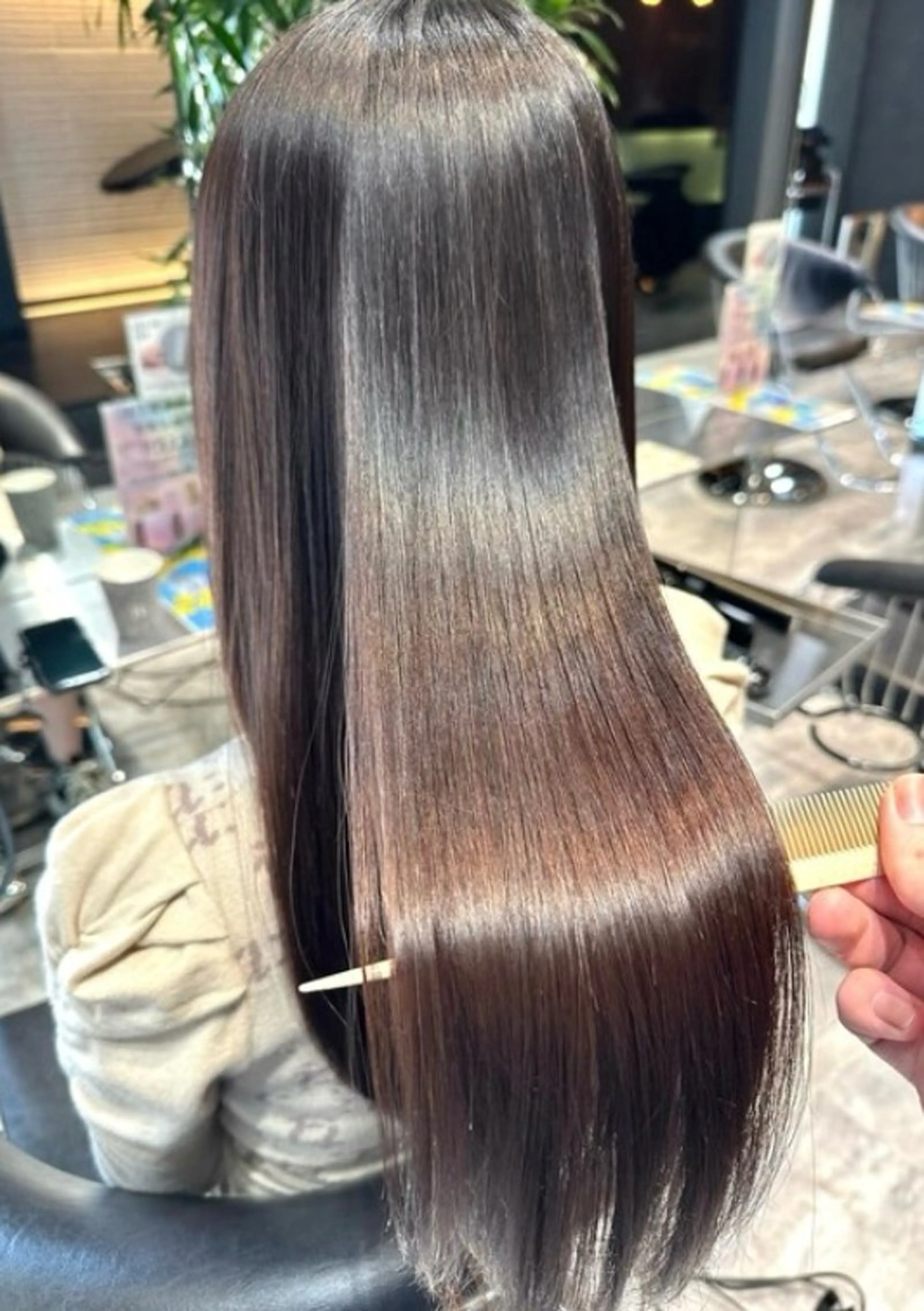 ロング 酸性ストレート カット ヘアカラー 縮毛矯正 トリートメント 縮毛矯正/酸性ストレ ート/艶カラー/堅田のヘアスタイル
