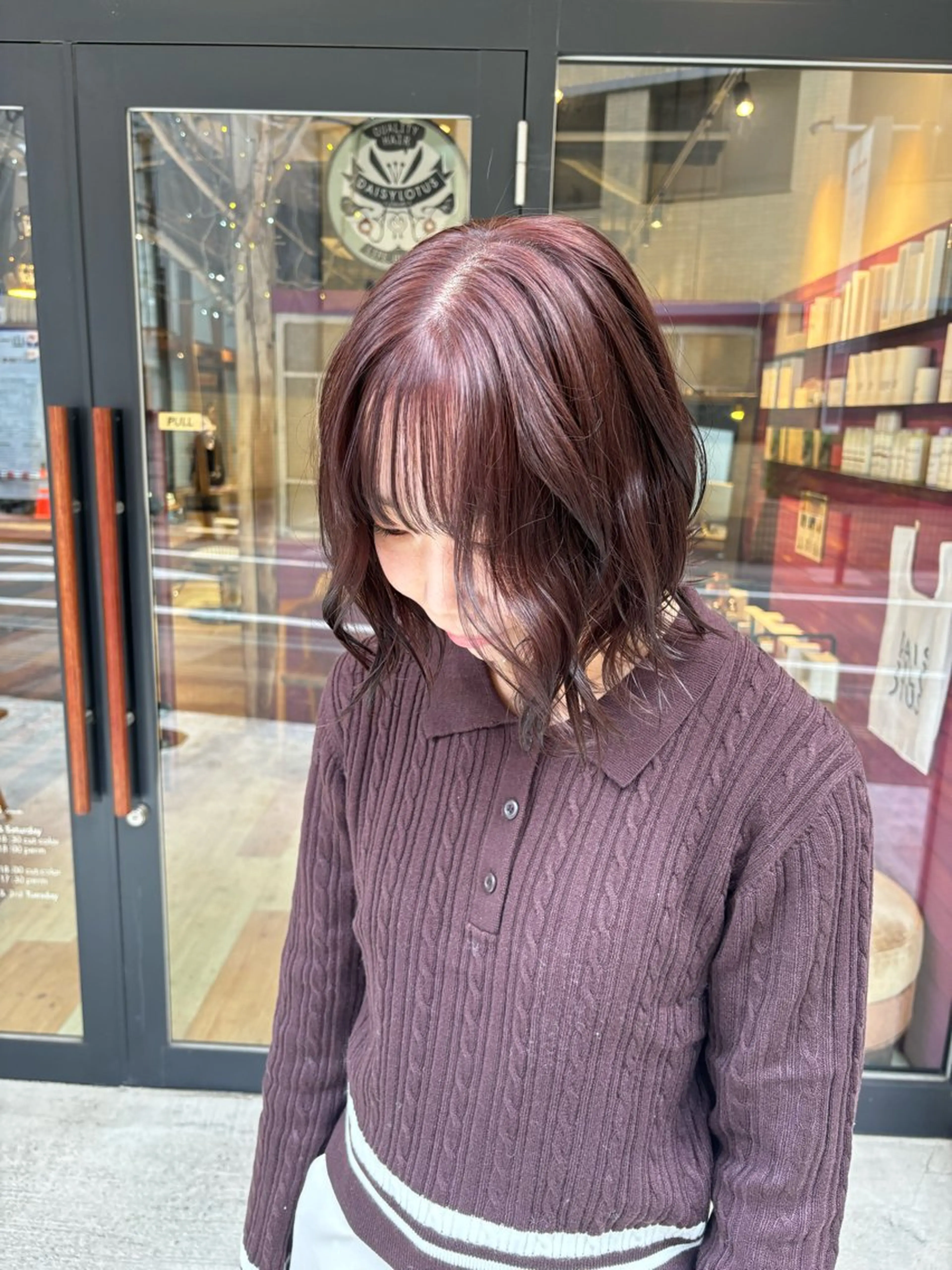 ミディアム カラー ブリーチ ブラウンカラー ブリーチなしカラー ピンクカラー ピンクブラウン ヘアカラー DAISYLOTUS所属・Rinka  ︎︎のヘアスタイル