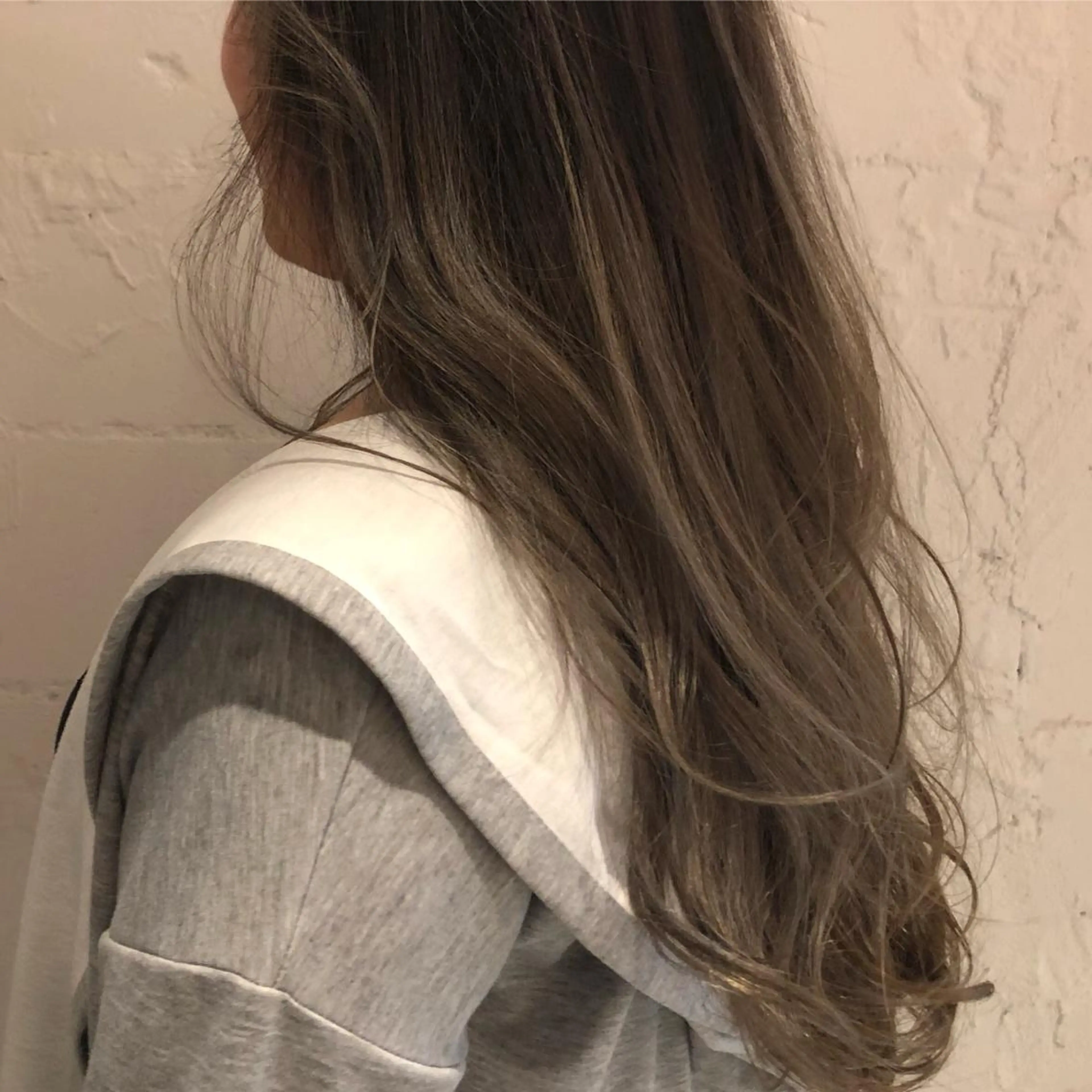 ロング カラー ブリーチ 外国人風カラー ORIKA 美容室のヘアスタイル