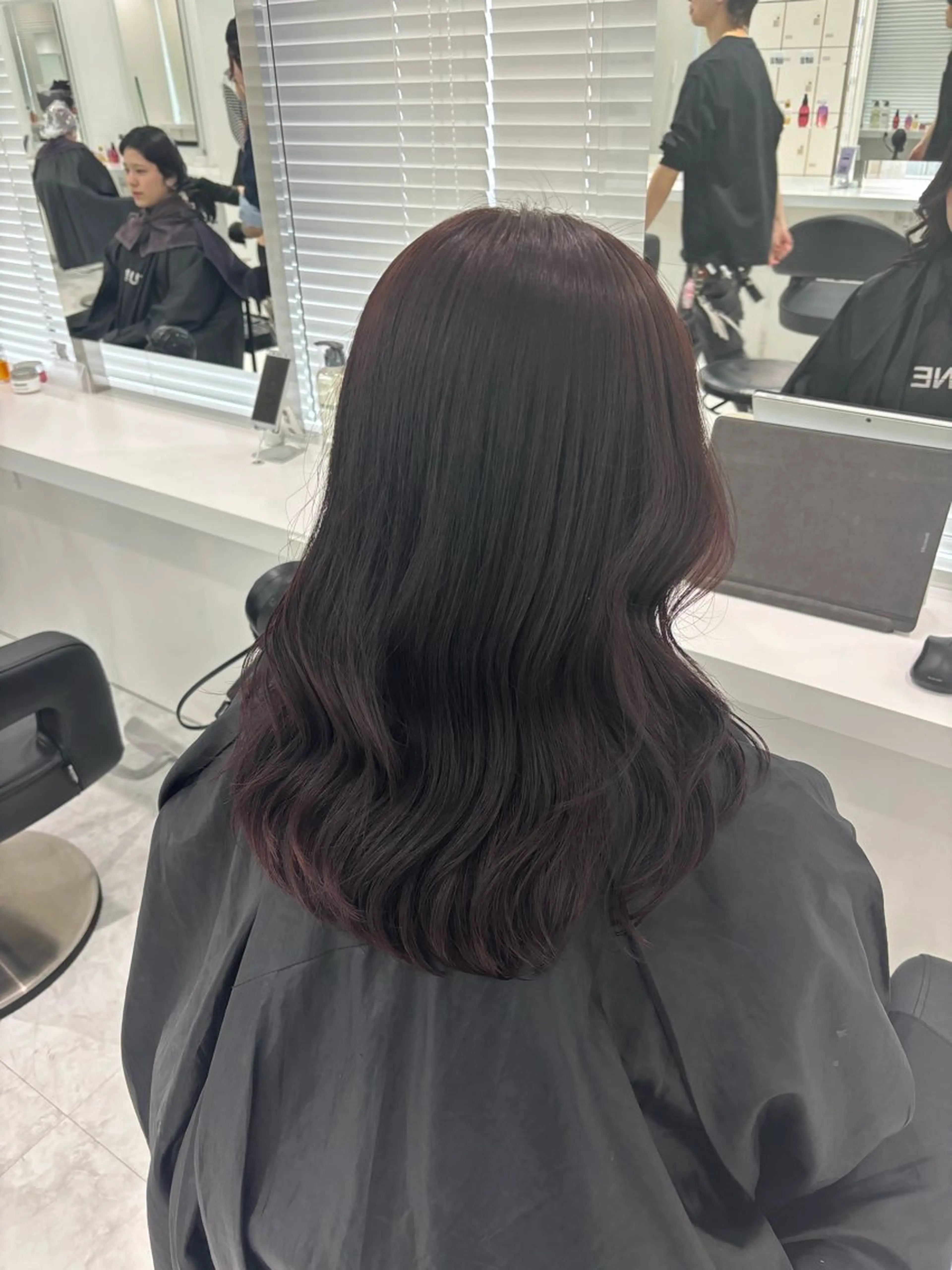 セミロング ヘアカラー トリートメント ヘアセット 都内1優しい🤍透明 感カラー🤍サツキのヘアスタイル