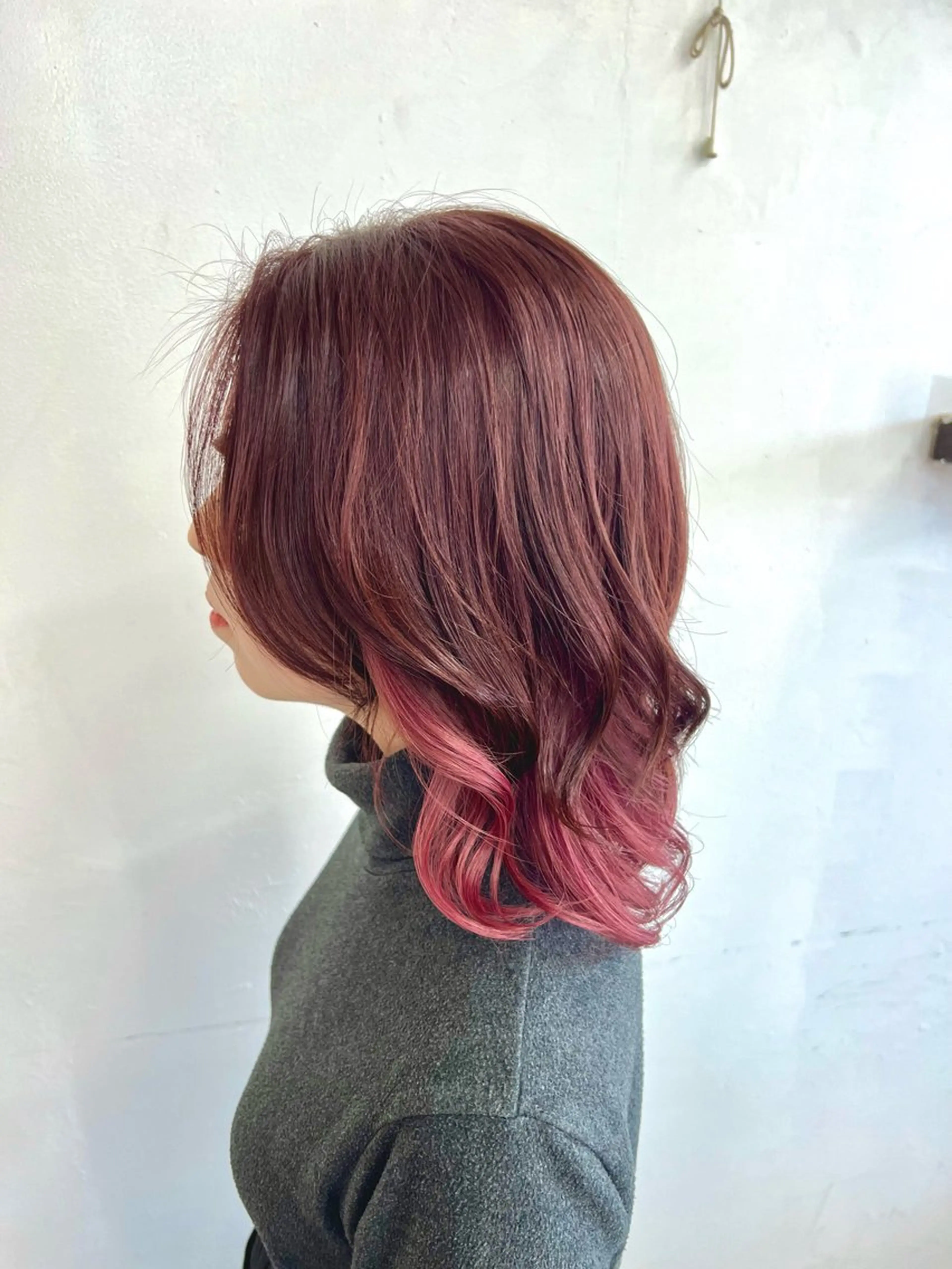 ミディアム カット ヘアカラー SFIDA あいりのヘアスタイル